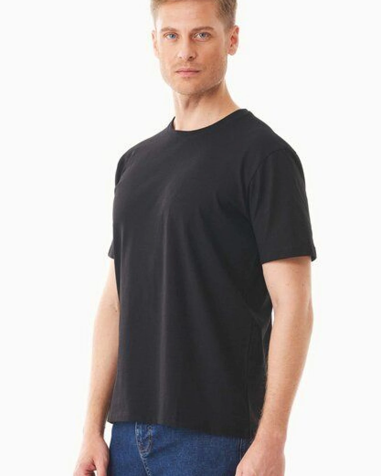 ORGANICATION Basic T-Shirt aus Bio-Baumwolle – Ansicht 4