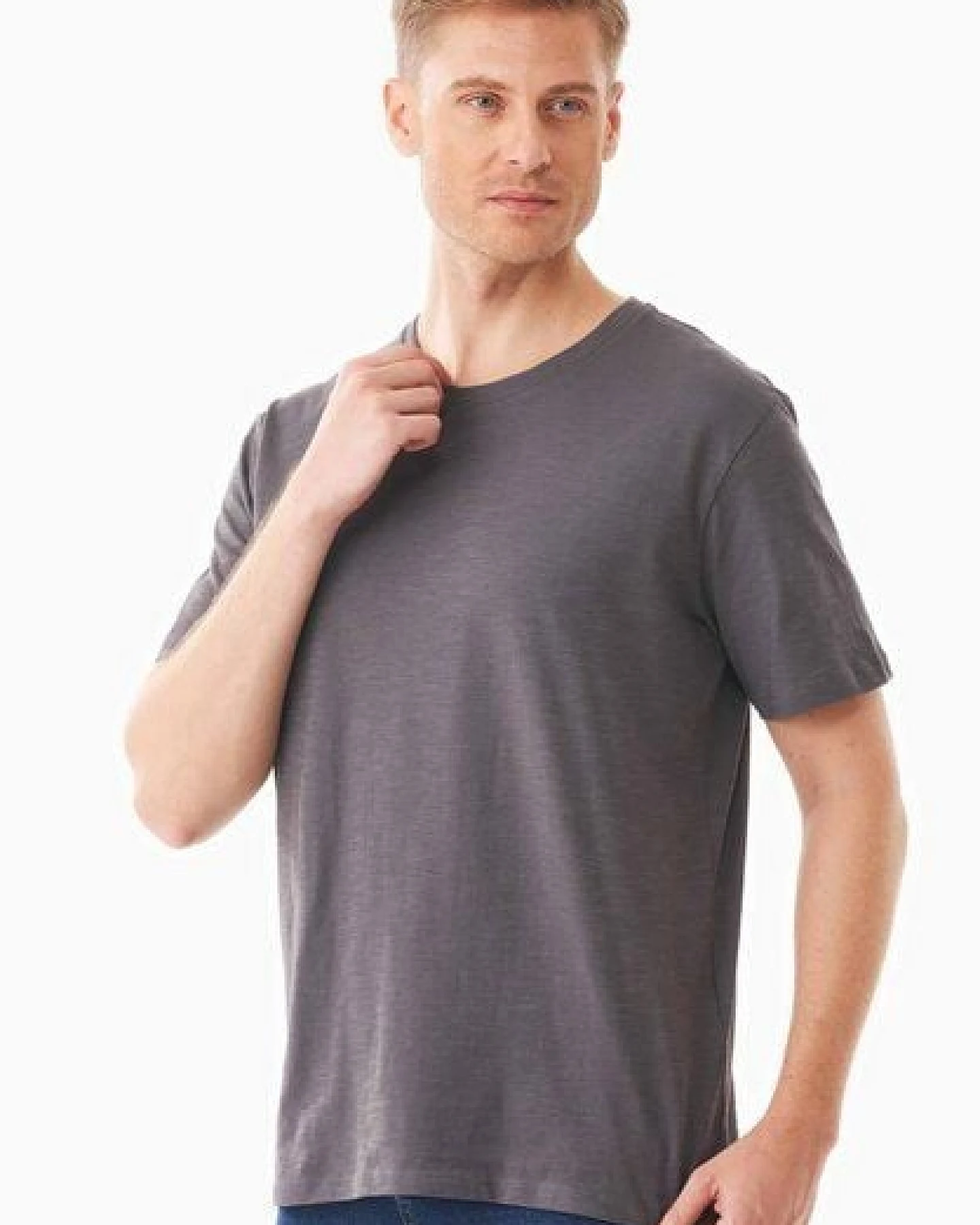 ORGANICATION Basic T-Shirt aus Bio-Baumwolle – Ansicht 4