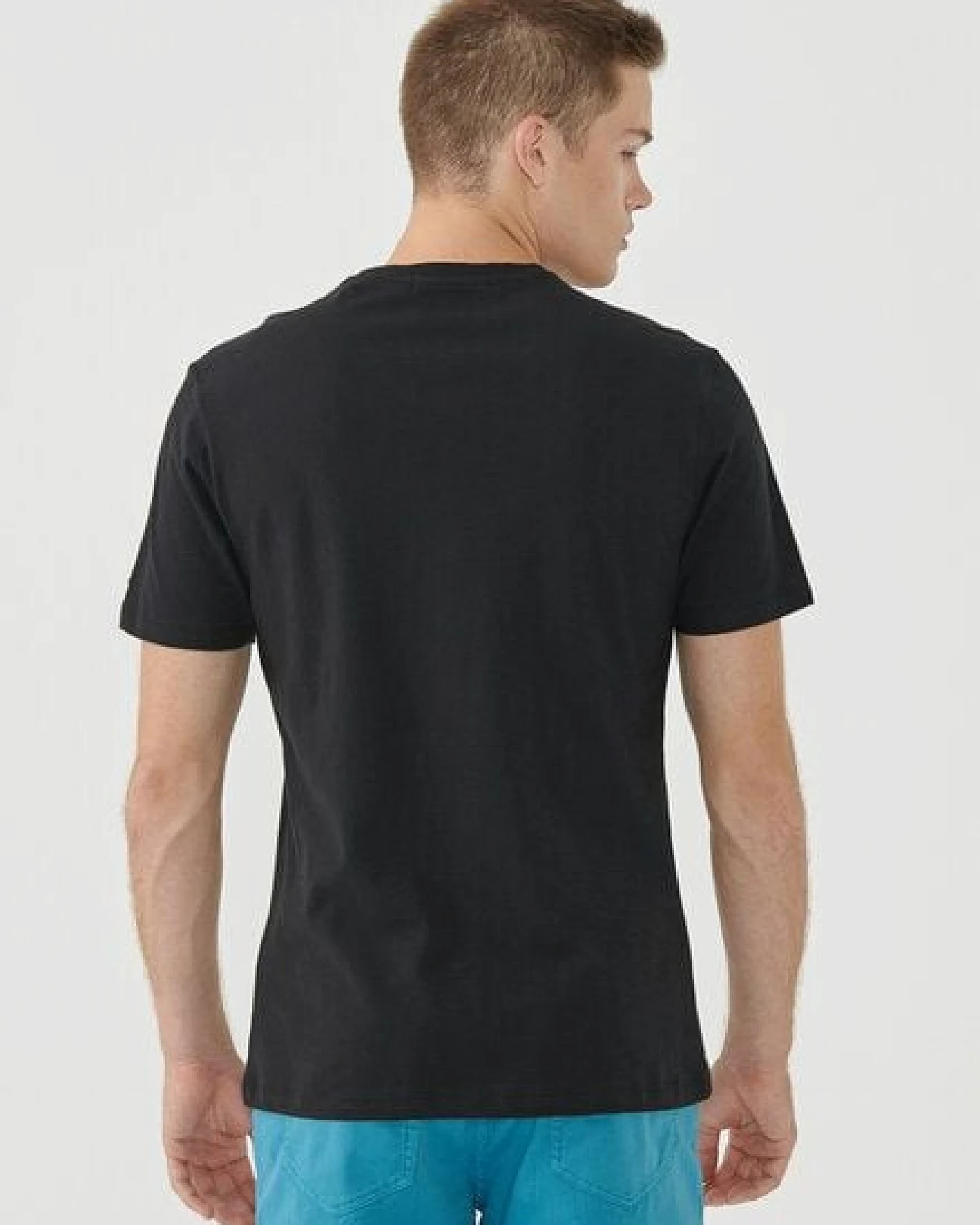 ORGANICATION Basic T-Shirt aus Bio-Baumwolle mit V-Ausschnitt – Ansicht 4
