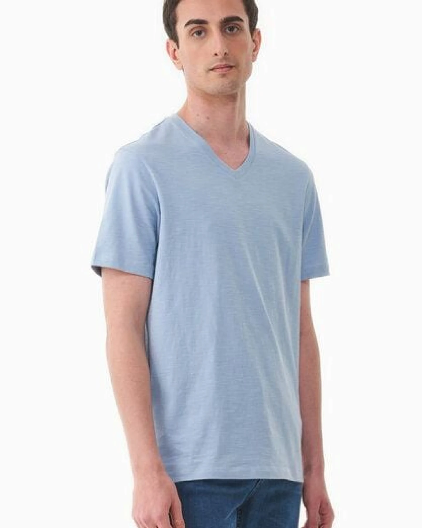 ORGANICATION Basic T-Shirt aus Bio-Baumwolle mit V-Ausschnitt – Ansicht 3