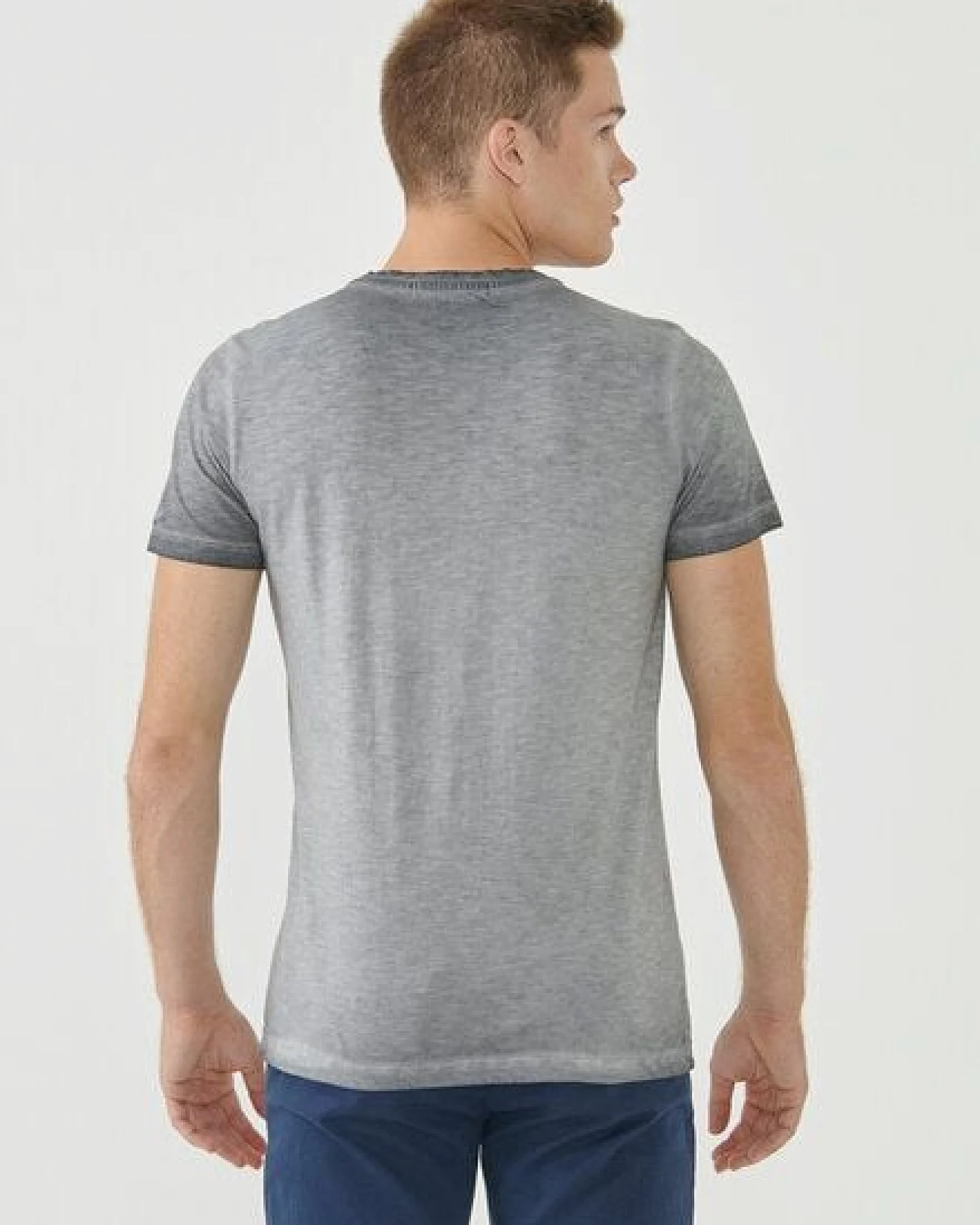 ORGANICATION Cold Pigment Dyed T-Shirt aus Bio-Baumwolle mit Fahrrad-Print – Ansicht 4