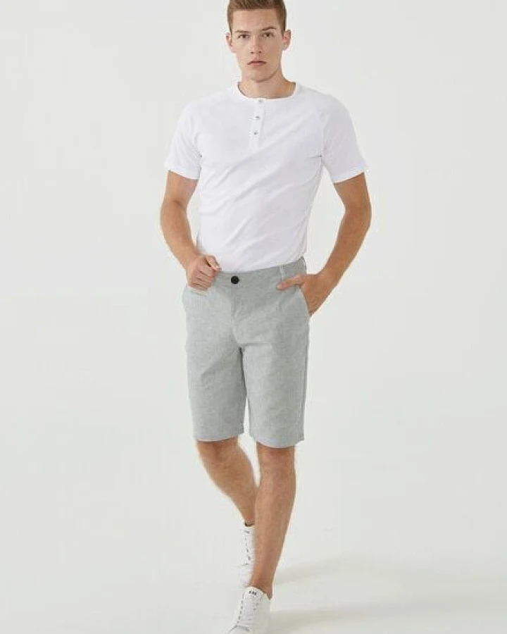 ORGANICATION Slim Chino-Shorts aus Bio-Baumwolle mit Streifenmuster