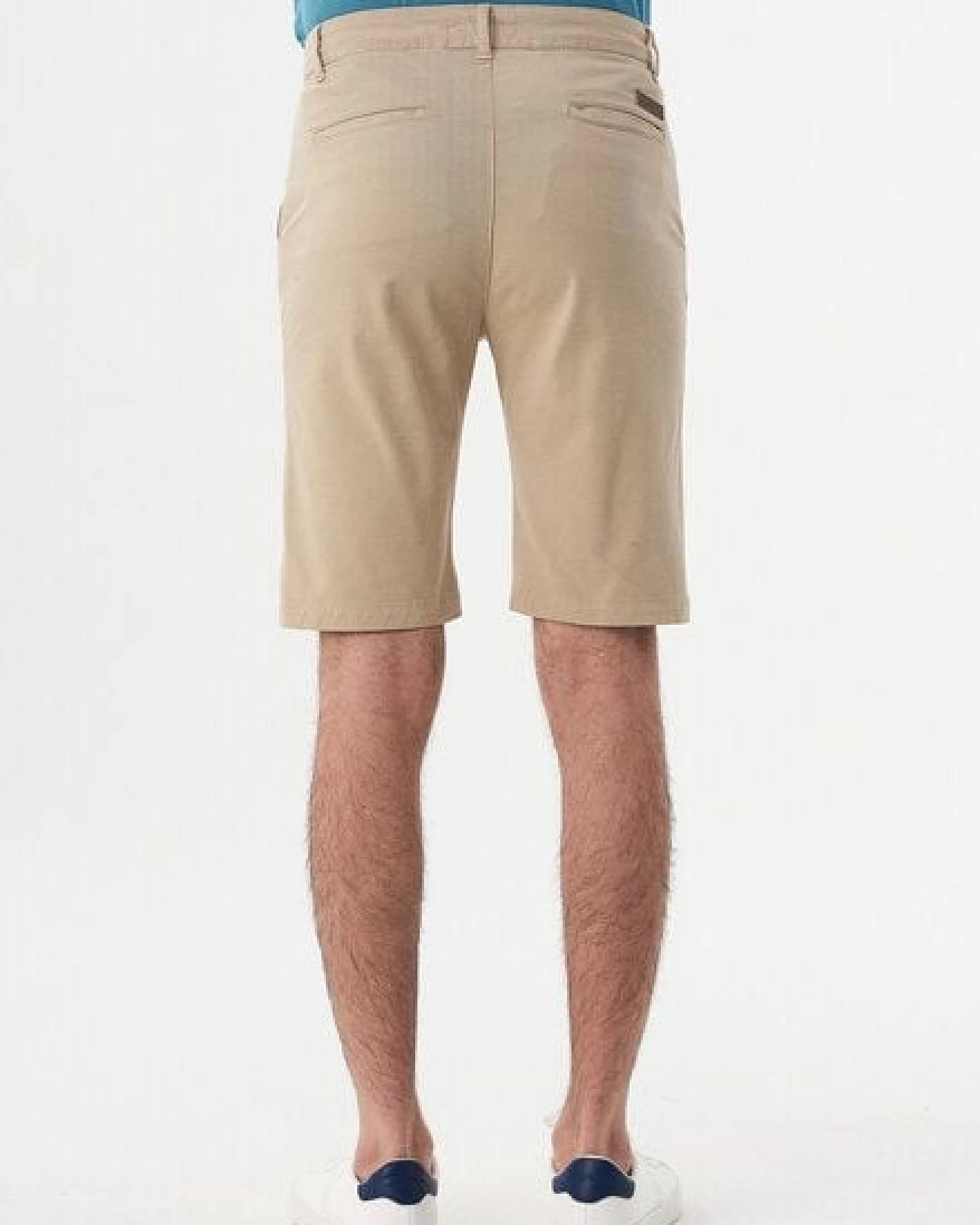 ORGANICATION Slim Chino-Shorts aus Bio-Baumwolle – Ansicht 4