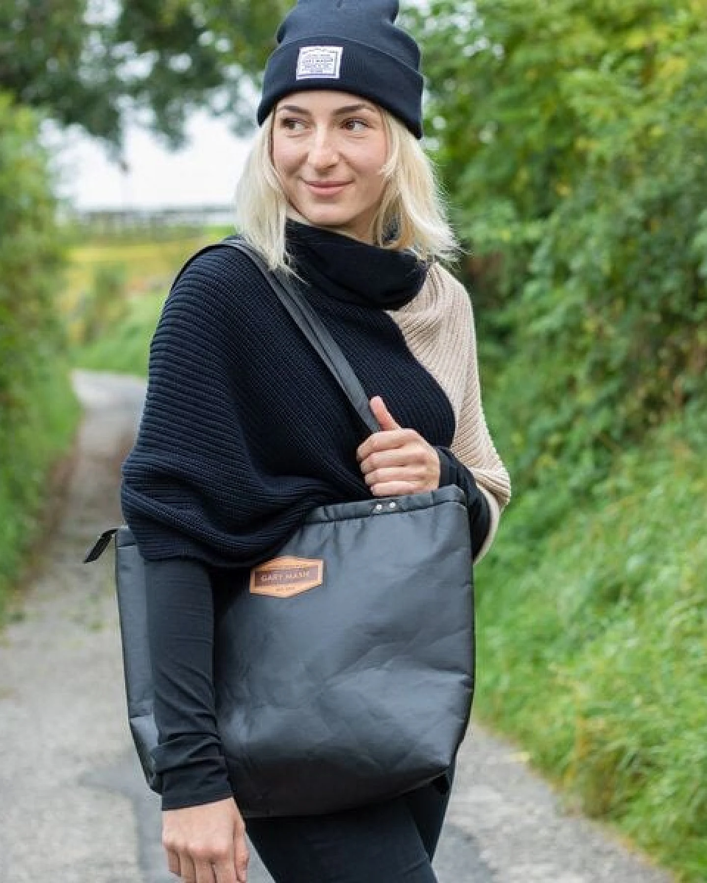 GARY MASH Handtasche aus Piñatex® Ananasleder – Ansicht 2