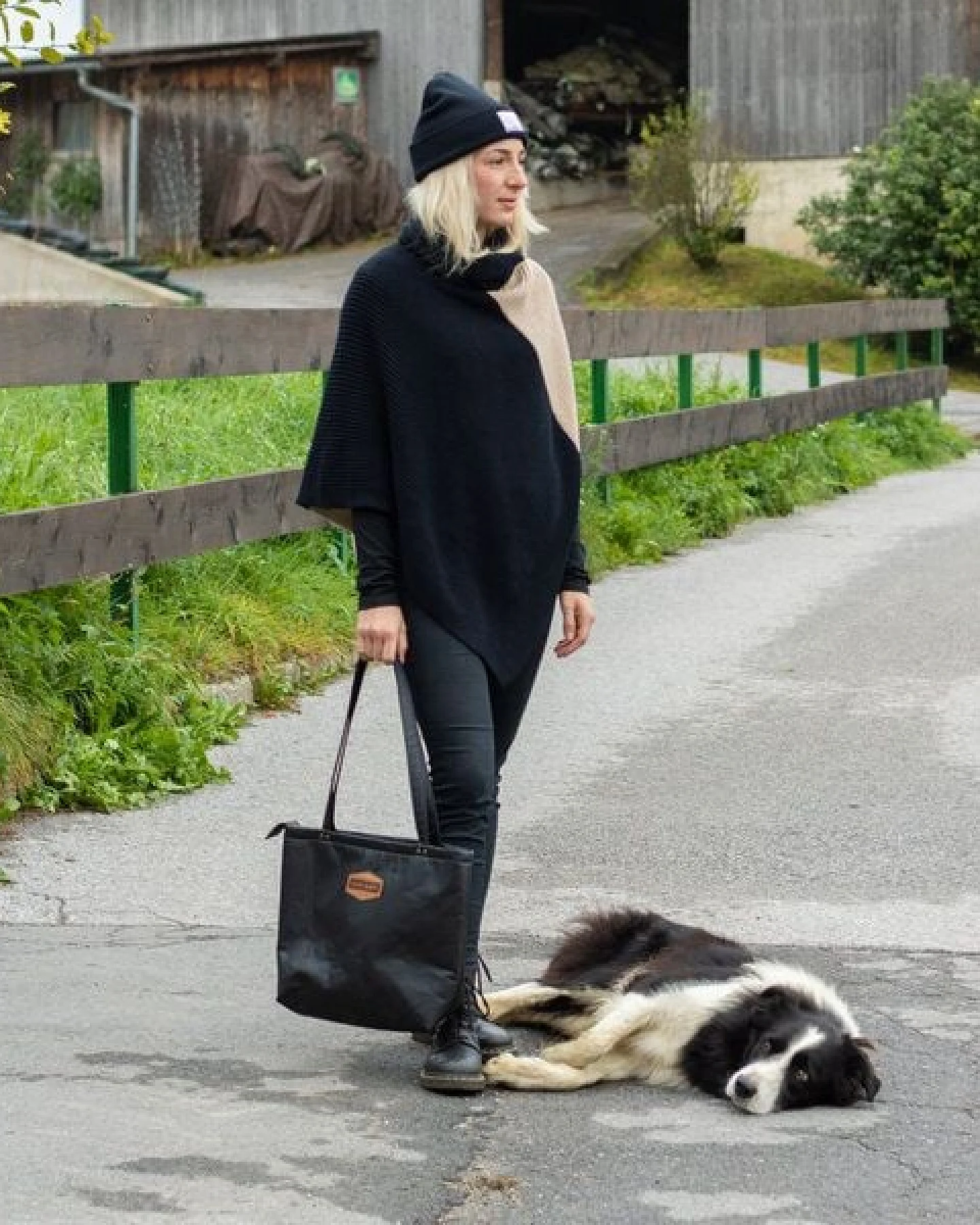 GARY MASH Handtasche aus Piñatex® Ananasleder – Ansicht 3