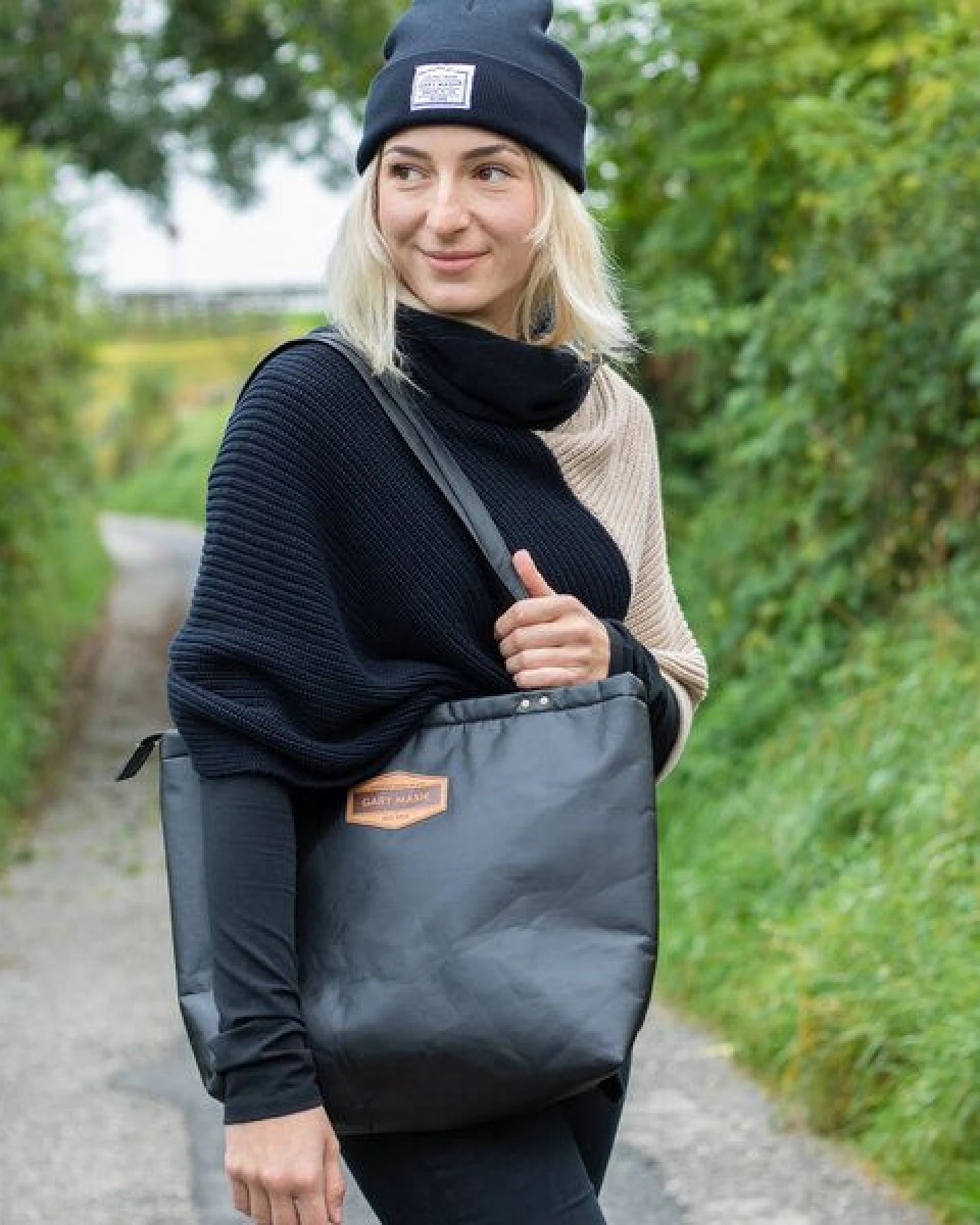 GARY MASH Handtasche aus Piñatex® Ananasleder – Ansicht 2
