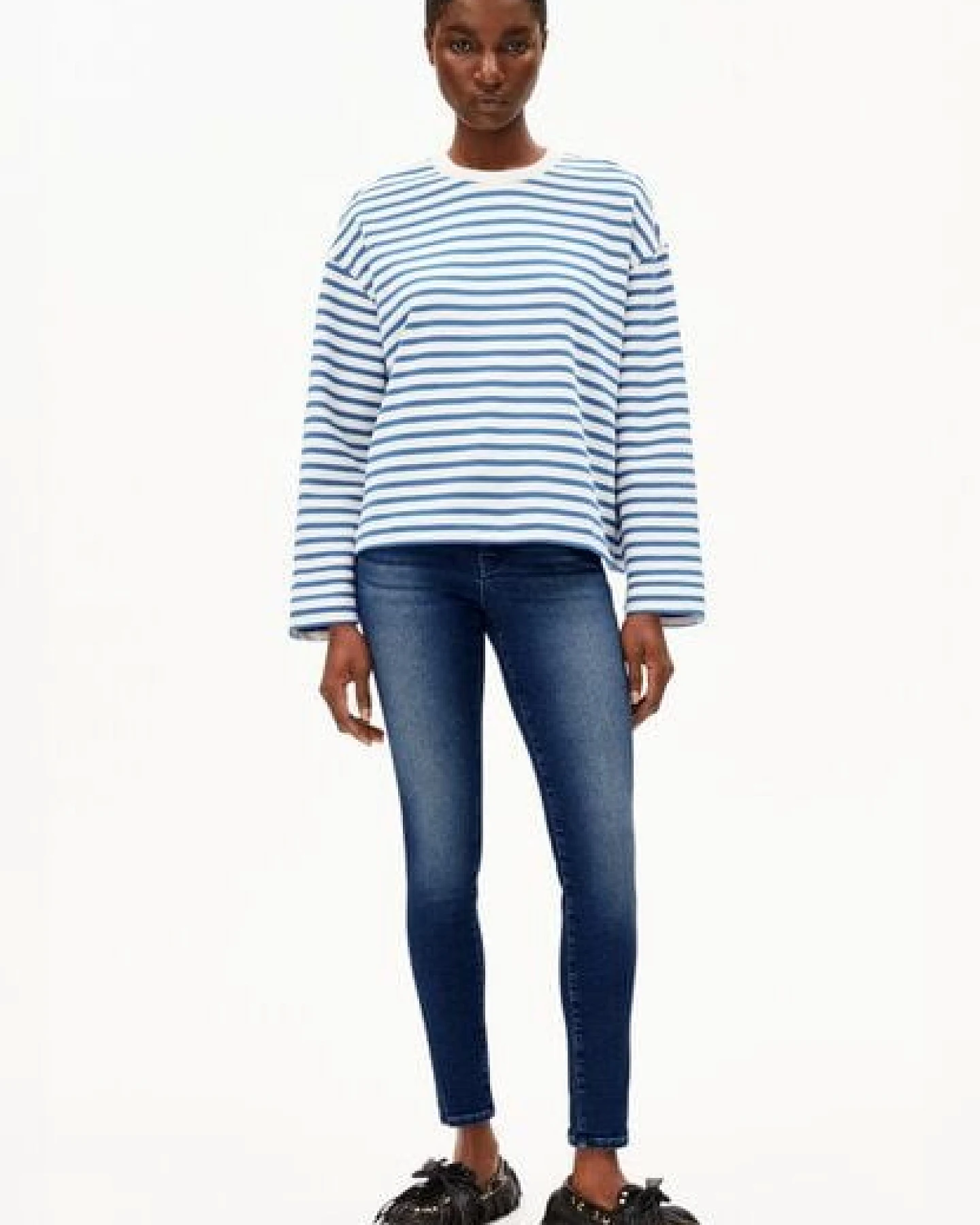 ARMEDANGELS FRANKAA MAARLEN STRIPE Damen Sweatshirt aus Bio-Baumwolle – Ansicht 4