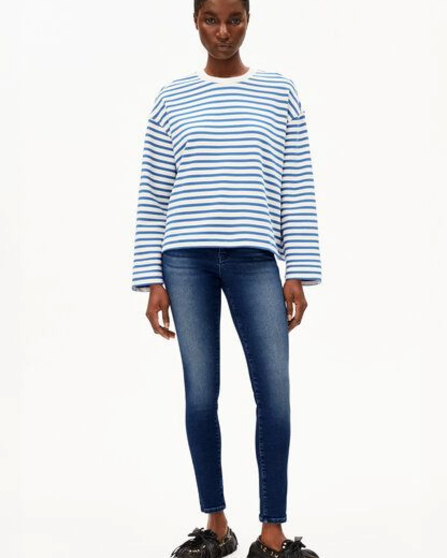 ARMEDANGELS FRANKAA MAARLEN STRIPE Damen Sweatshirt aus Bio-Baumwolle – Ansicht 4
