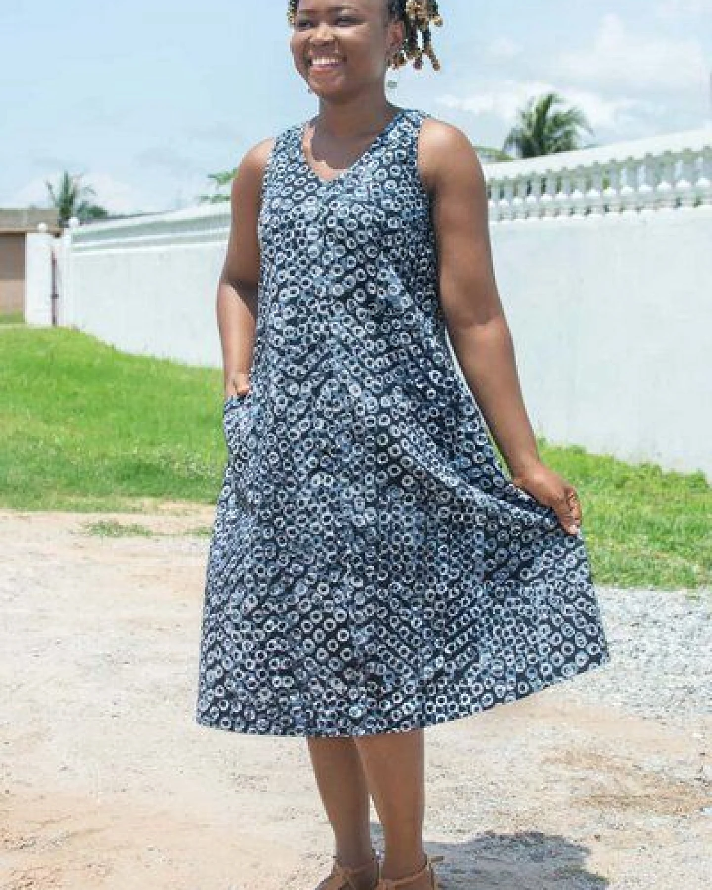 Global Mamas Bio Kleid - OAKLYNN - Mod/Rosewood/Rings/Diamonds – Ansicht 2