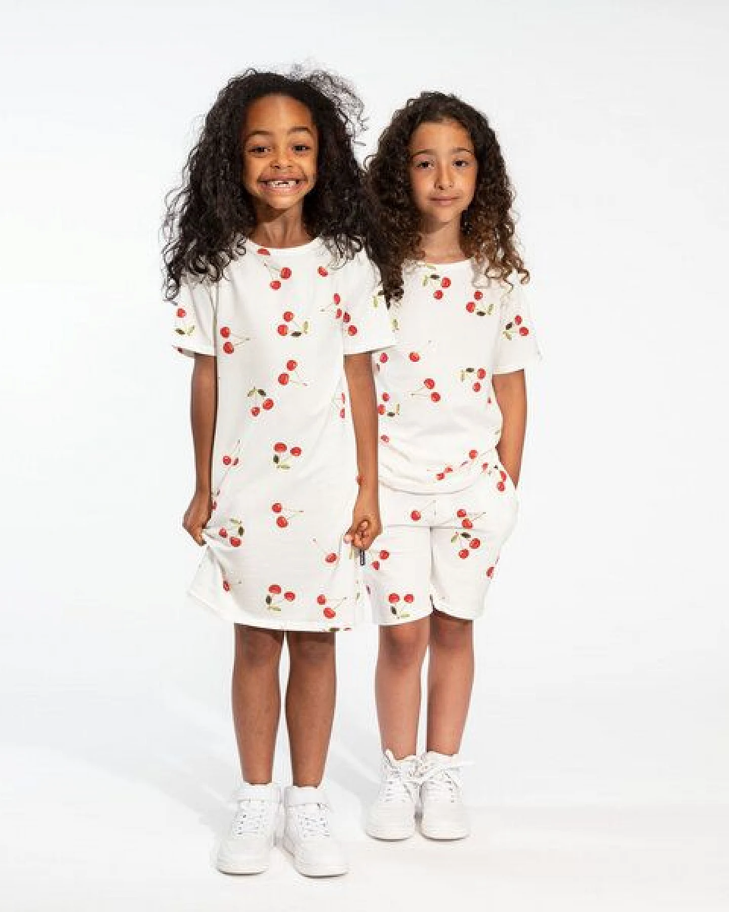 Snurk Kinder Shorty und T-Shirt Cherries-oder Krabben Design 100 % Bio-Baumwolle – Ansicht 4