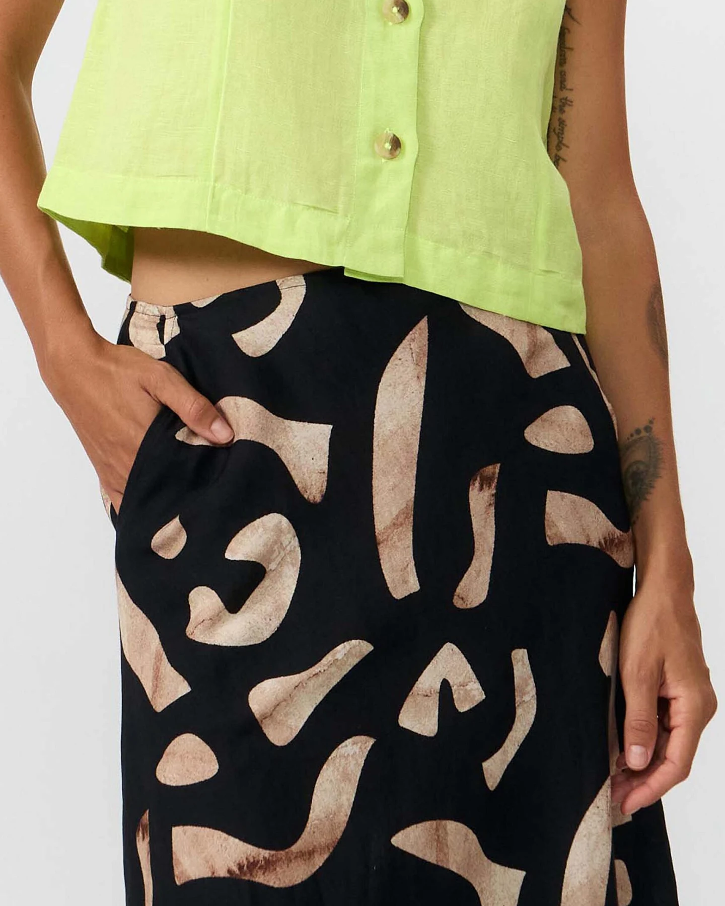 SUITE13LAB Damen vegan Rock Belen Print Stones Schwarz – Ansicht 2