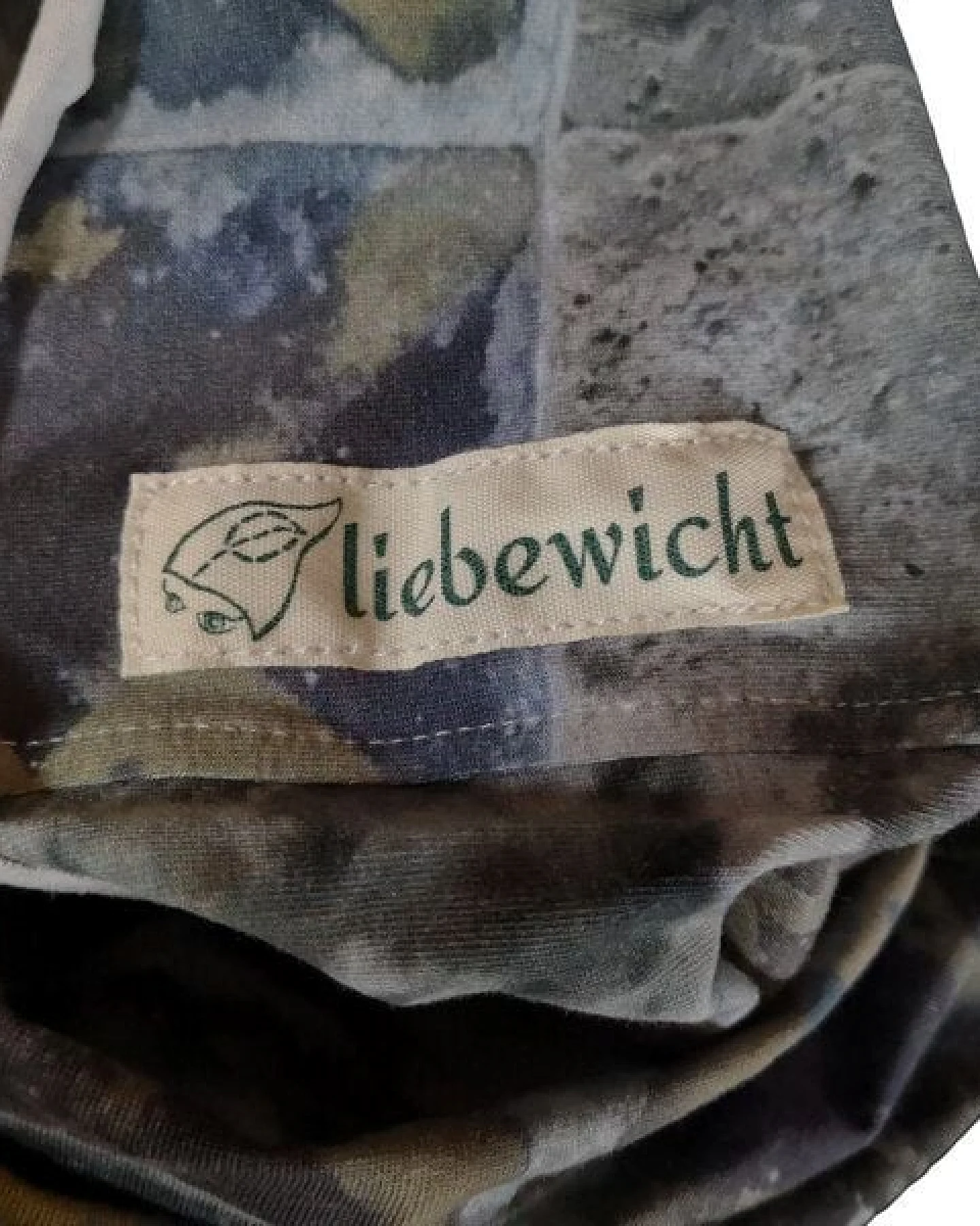 liebewicht Multifunktions Loop "Hildegard 51" grau/bunt bedruckt bio – Ansicht 4