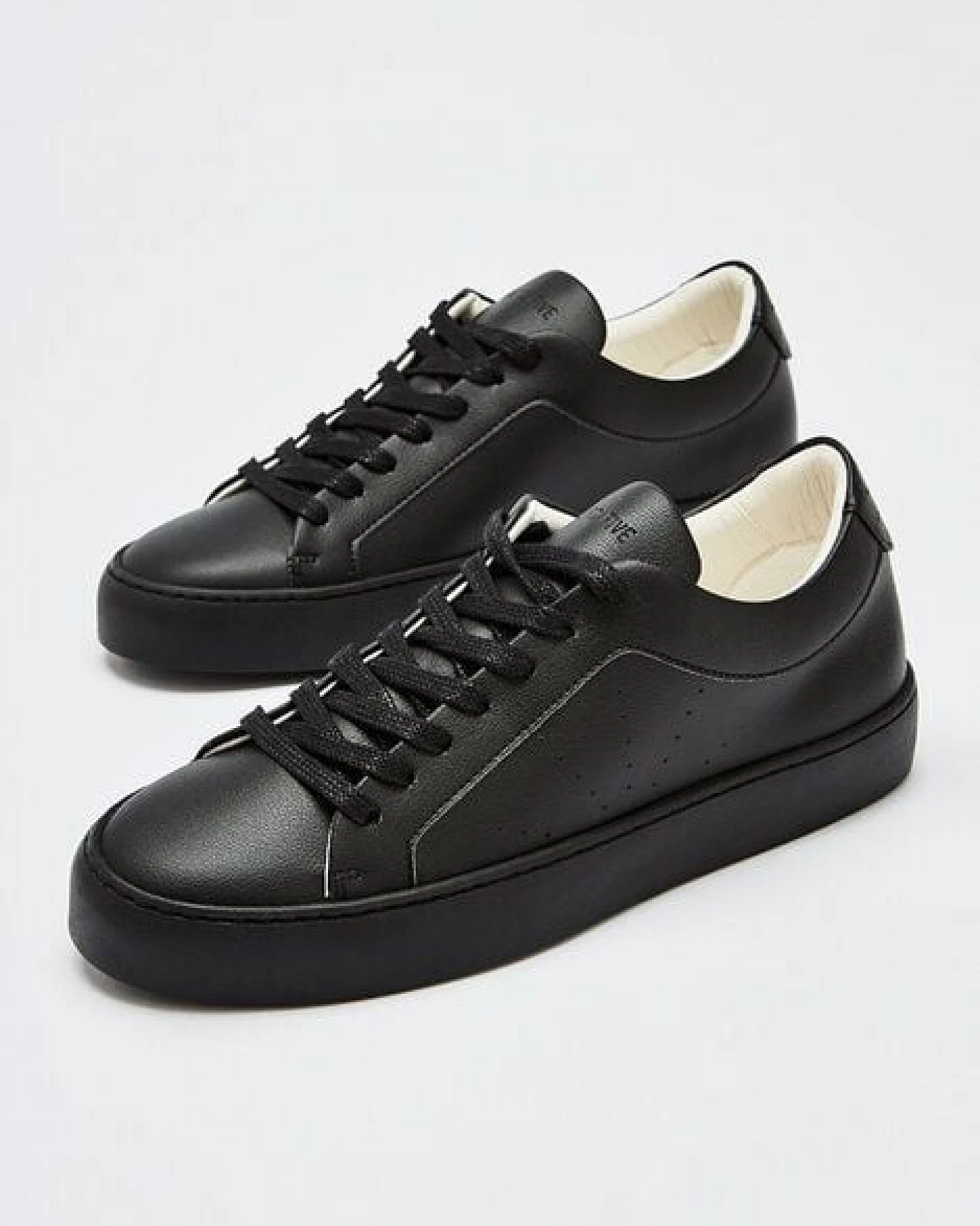 NINE TO FIVE Laced Sneaker #boi/ vegan - minimalistischer Herren Allround-Sneaker aus leichter Microfaser – Ansicht 3