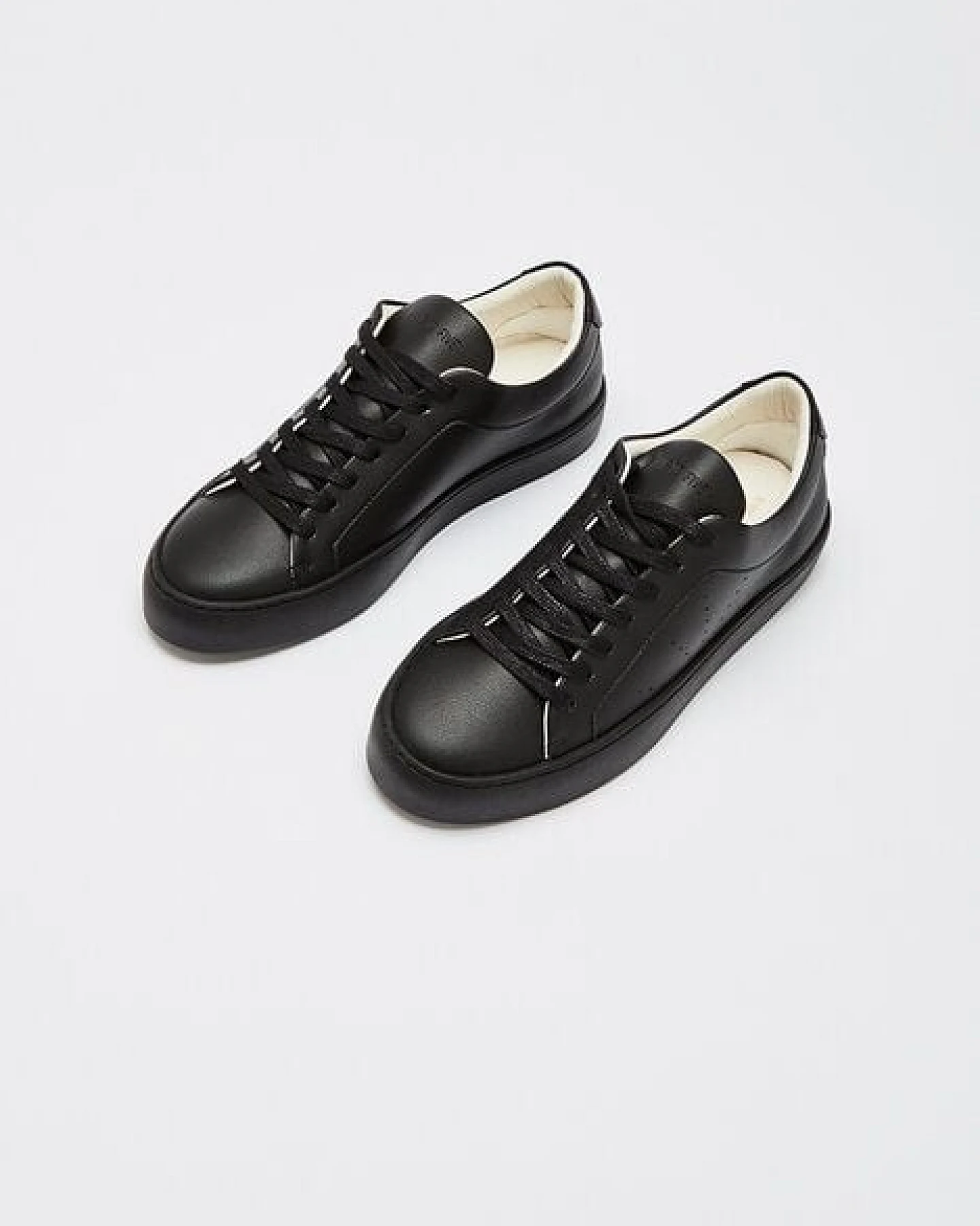 NINE TO FIVE Laced Sneaker #boi/ vegan - minimalistischer Herren Allround-Sneaker aus leichter Microfaser – Ansicht 4