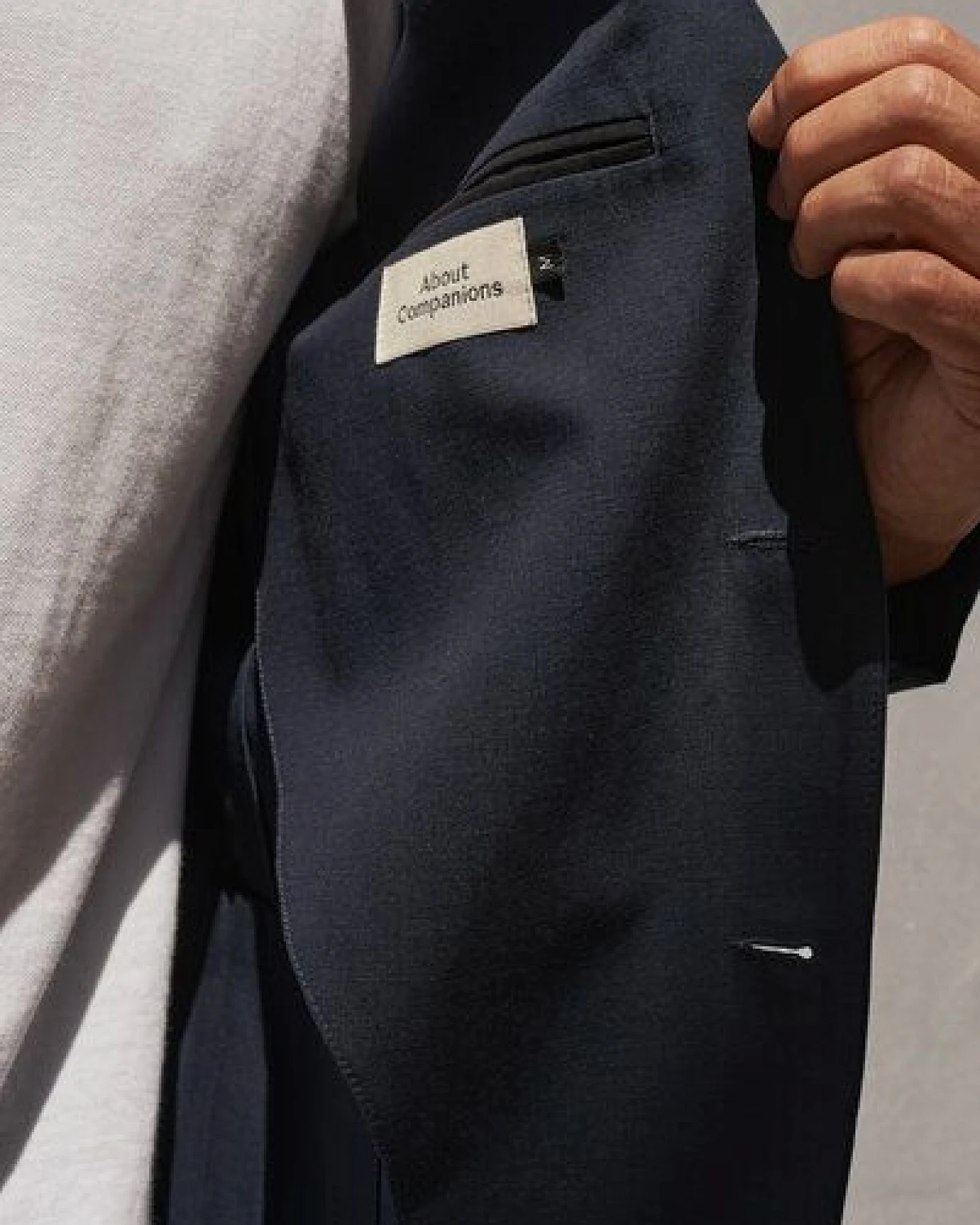 About Companions Legerer Blazer ENVER aus einer nachhaltigen Tencelmischung. – Ansicht 4