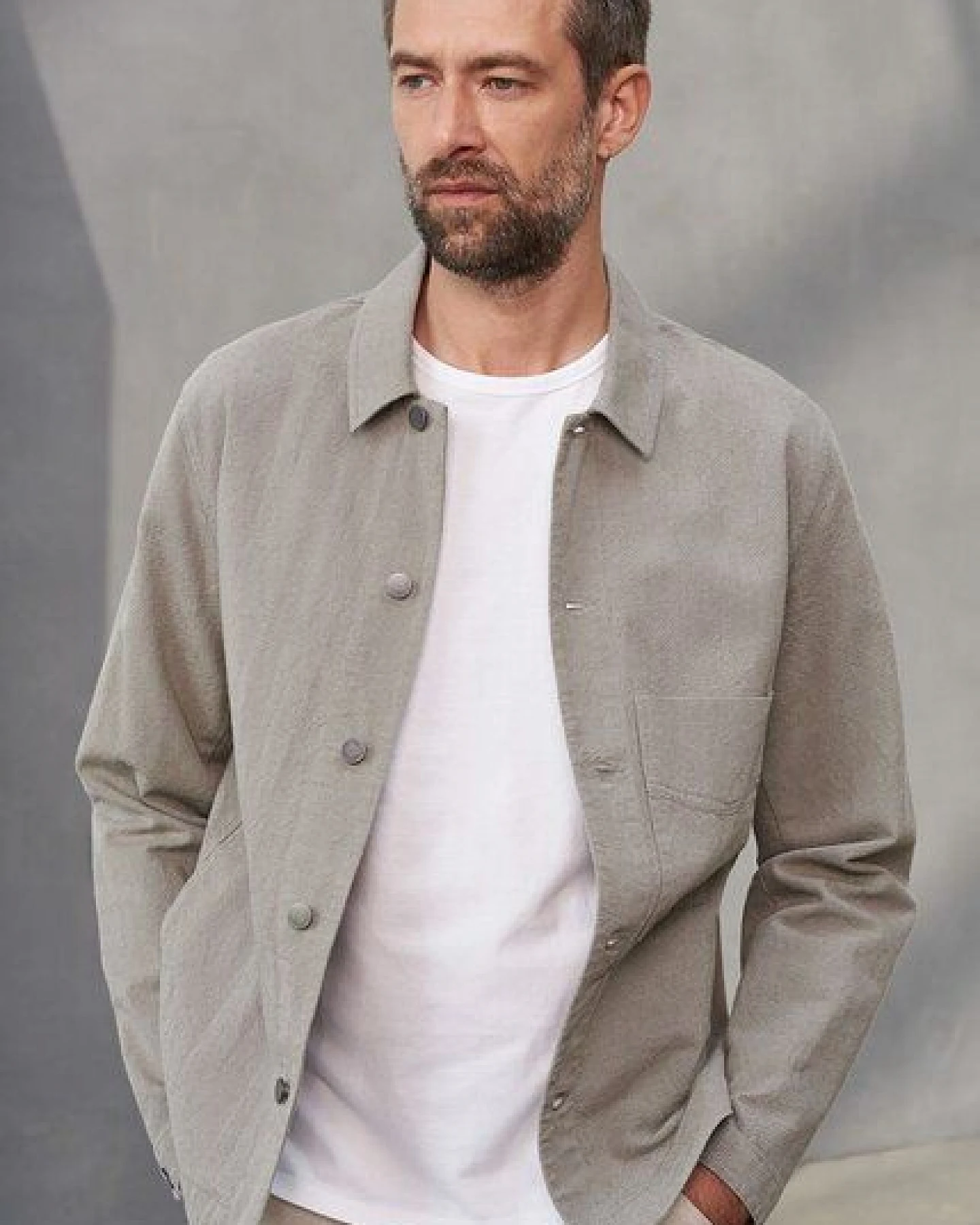 About Companions Lässige Jacke ASIR aus festem 230g Bio-Baumwoll-Canvas. – Ansicht 2