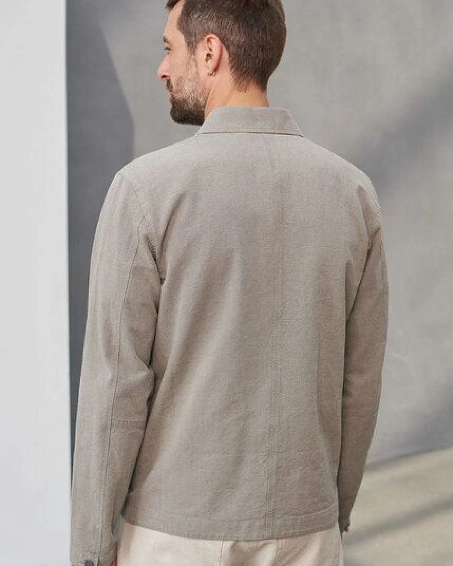 About Companions Lässige Jacke ASIR aus festem 230g Bio-Baumwoll-Canvas. – Ansicht 3