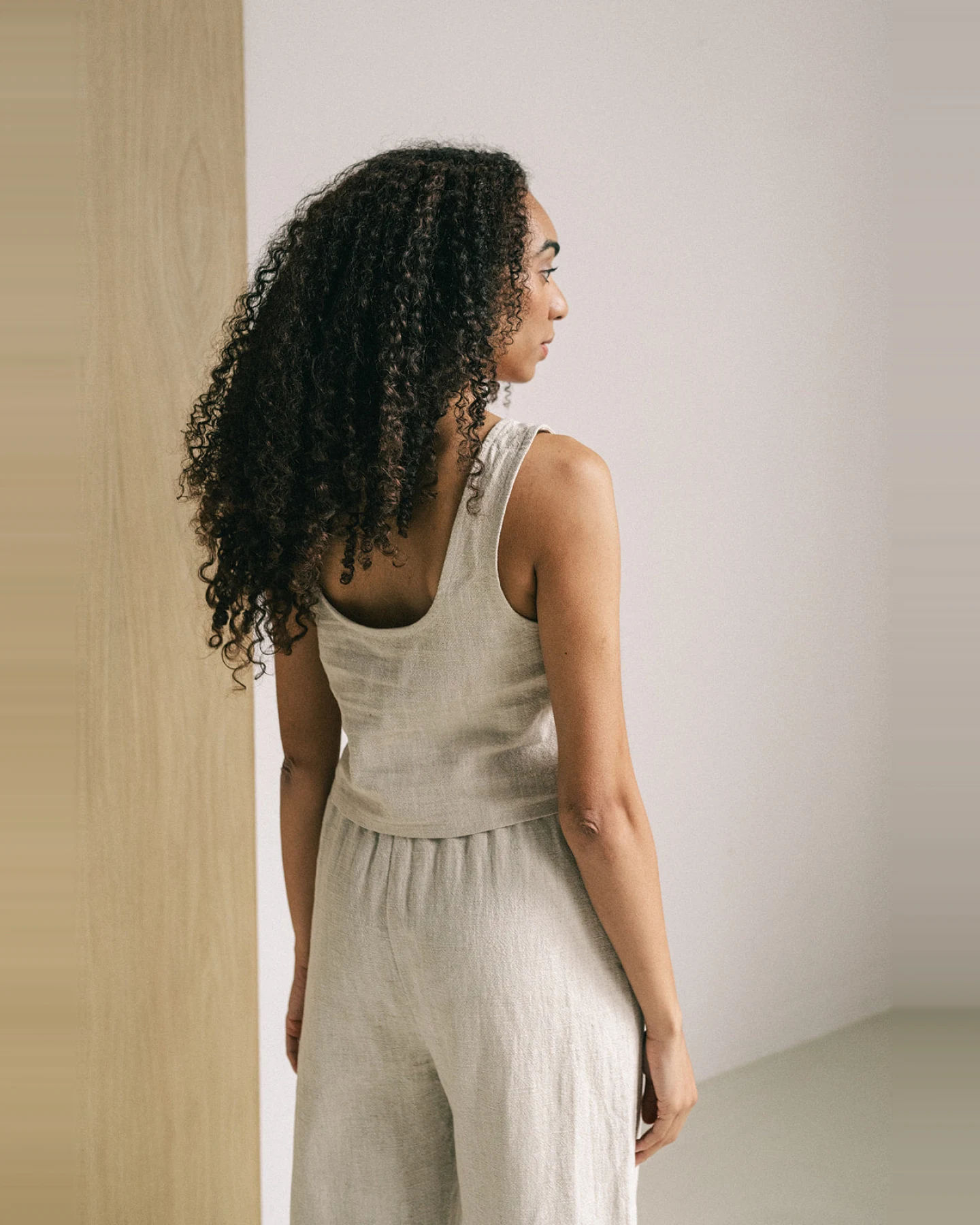 The View Yoga Damen vegan Hose Teya Beige – Ansicht 2