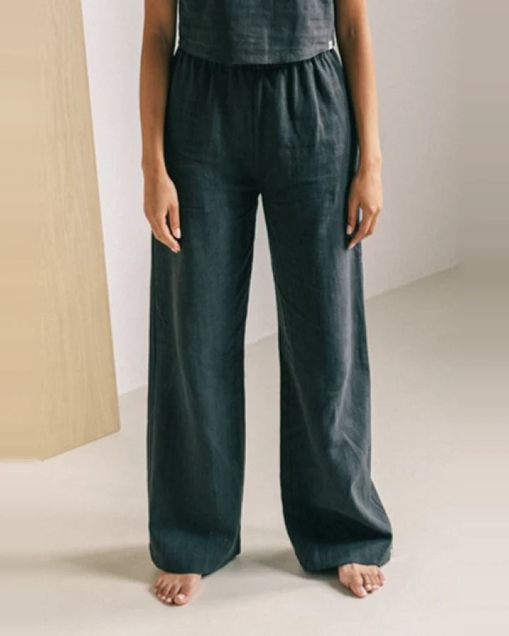 The View Yoga Damen vegan Hose Teya Schwarz