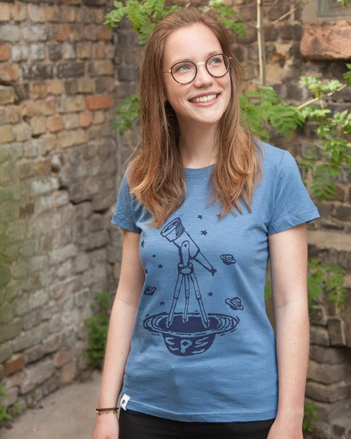päfjes Teleskop mit Sternen - Frauen T-Shirt - aus Baumwolle Bio - Slub Blau – Ansicht 2