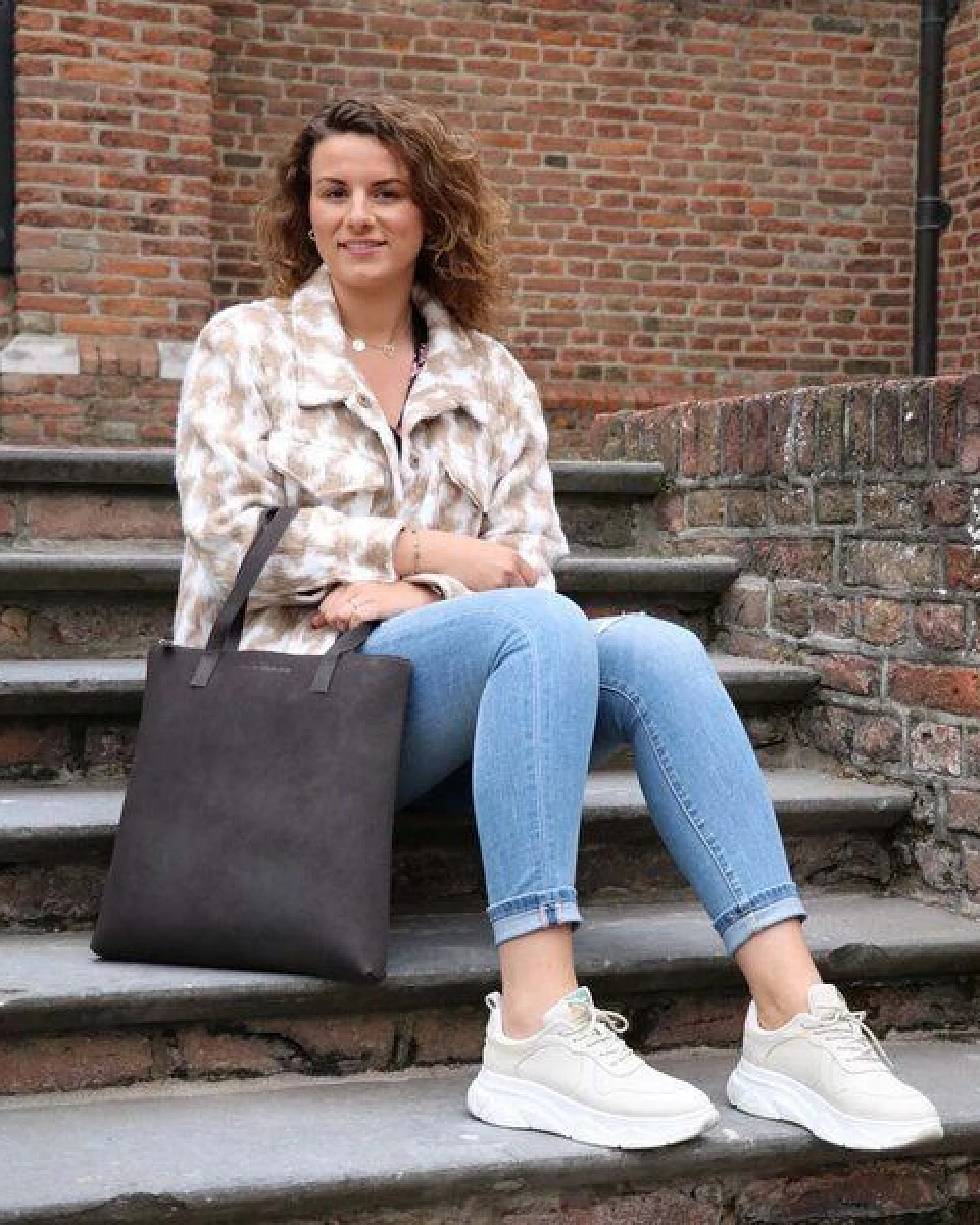 MoreThanHip Shopper Tasche aus mattem Öko-Leder - Livia – Ansicht 2