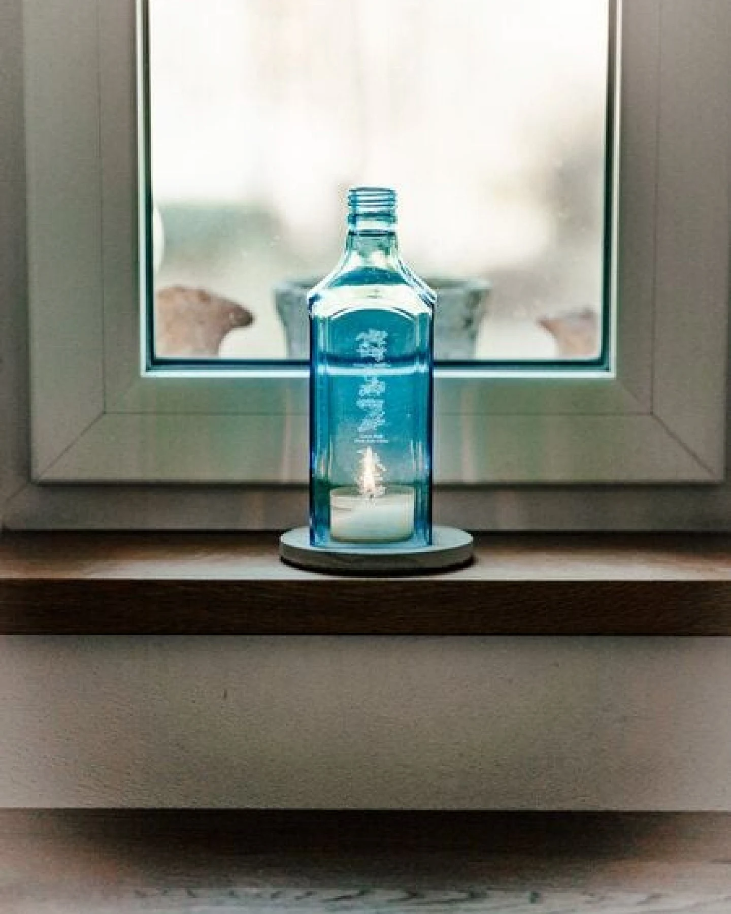 MaBe WINDLICHT aus der wunderbaren zartblauen Gin Flasche - Bombay – Ansicht 3
