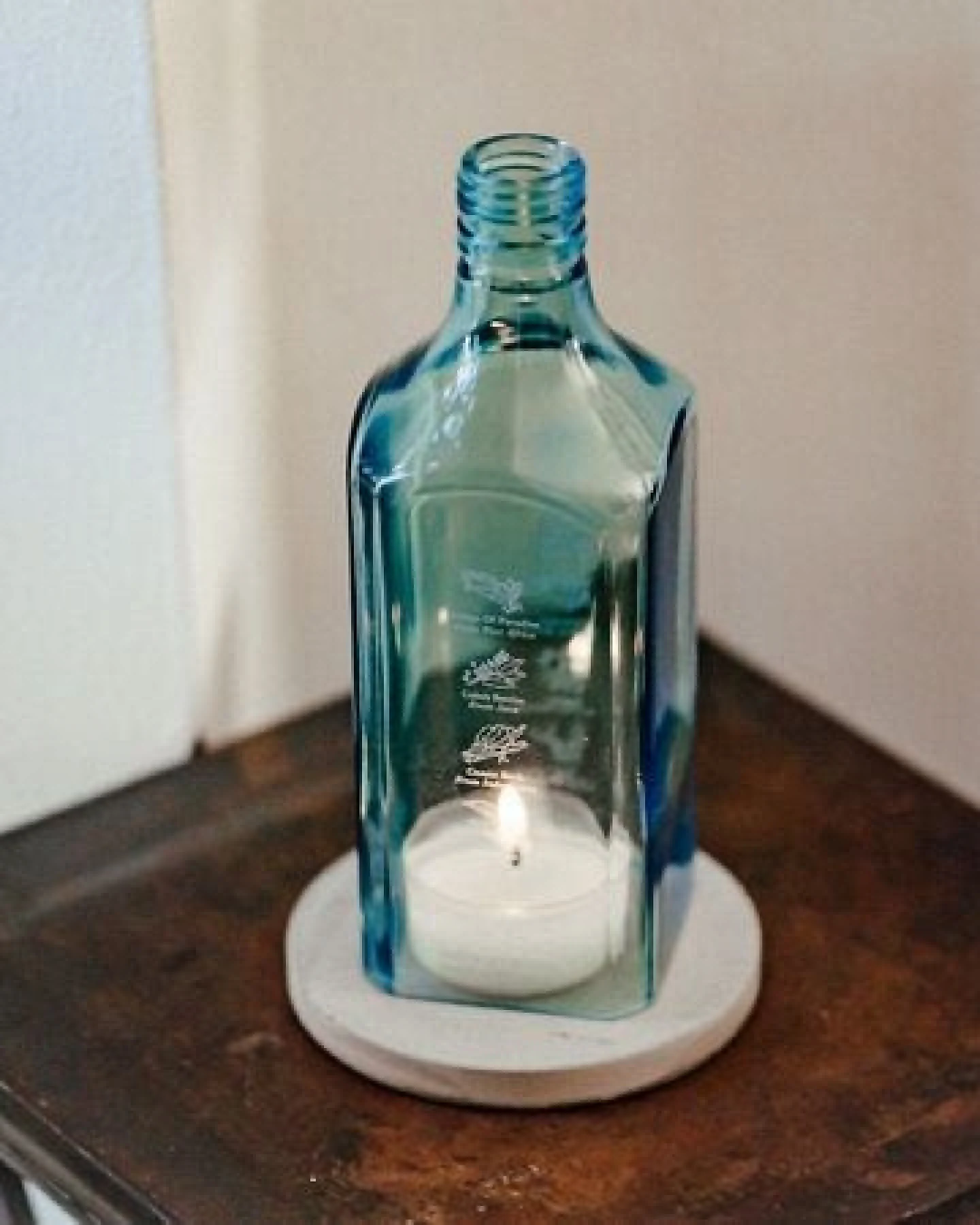 MaBe WINDLICHT aus der wunderbaren zartblauen Gin Flasche - Bombay – Ansicht 4
