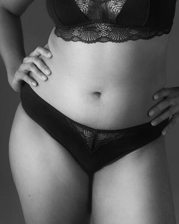 Lovjoi Slip BABIANA aus Biobaumwolle und regenerierter Spitze