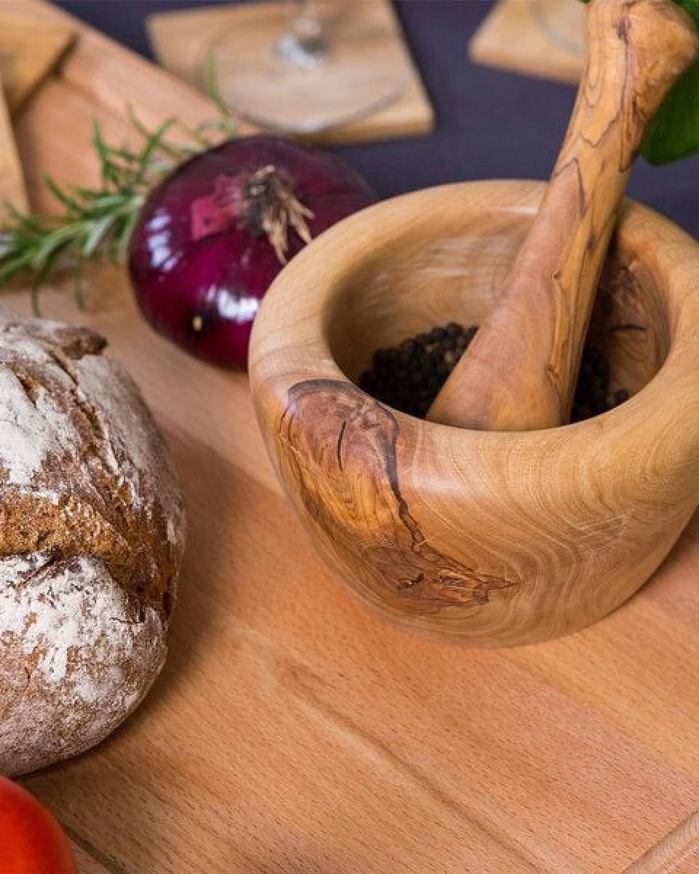 NATUREHOME Olivenholz Mörser 14cm – Ansicht 2