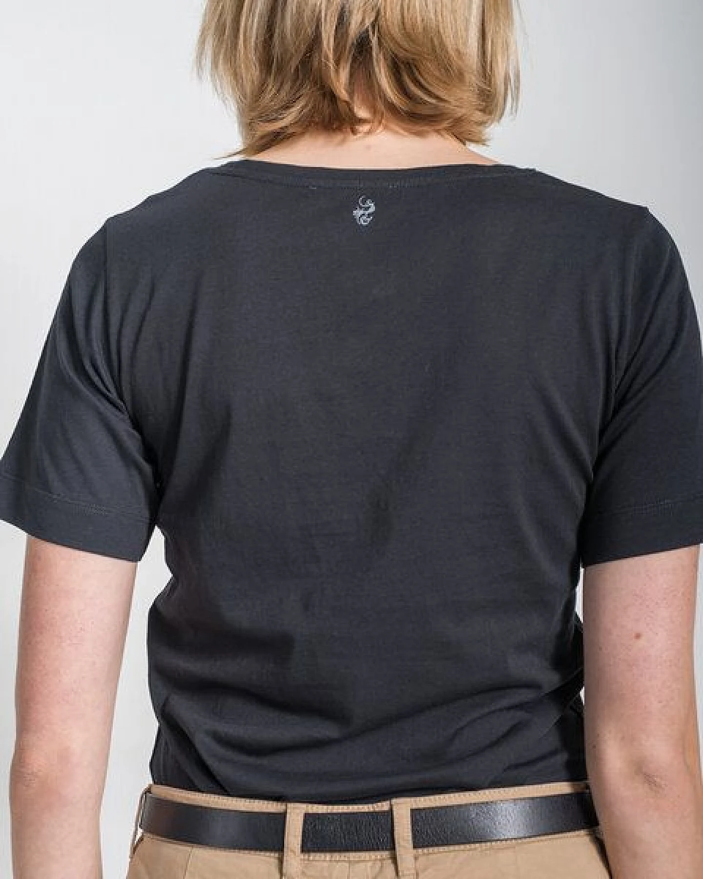 Alma & Lovis Basic T-Shirt aus 100% Bio-Baumwolle ‚Tee‘ – Ansicht 3