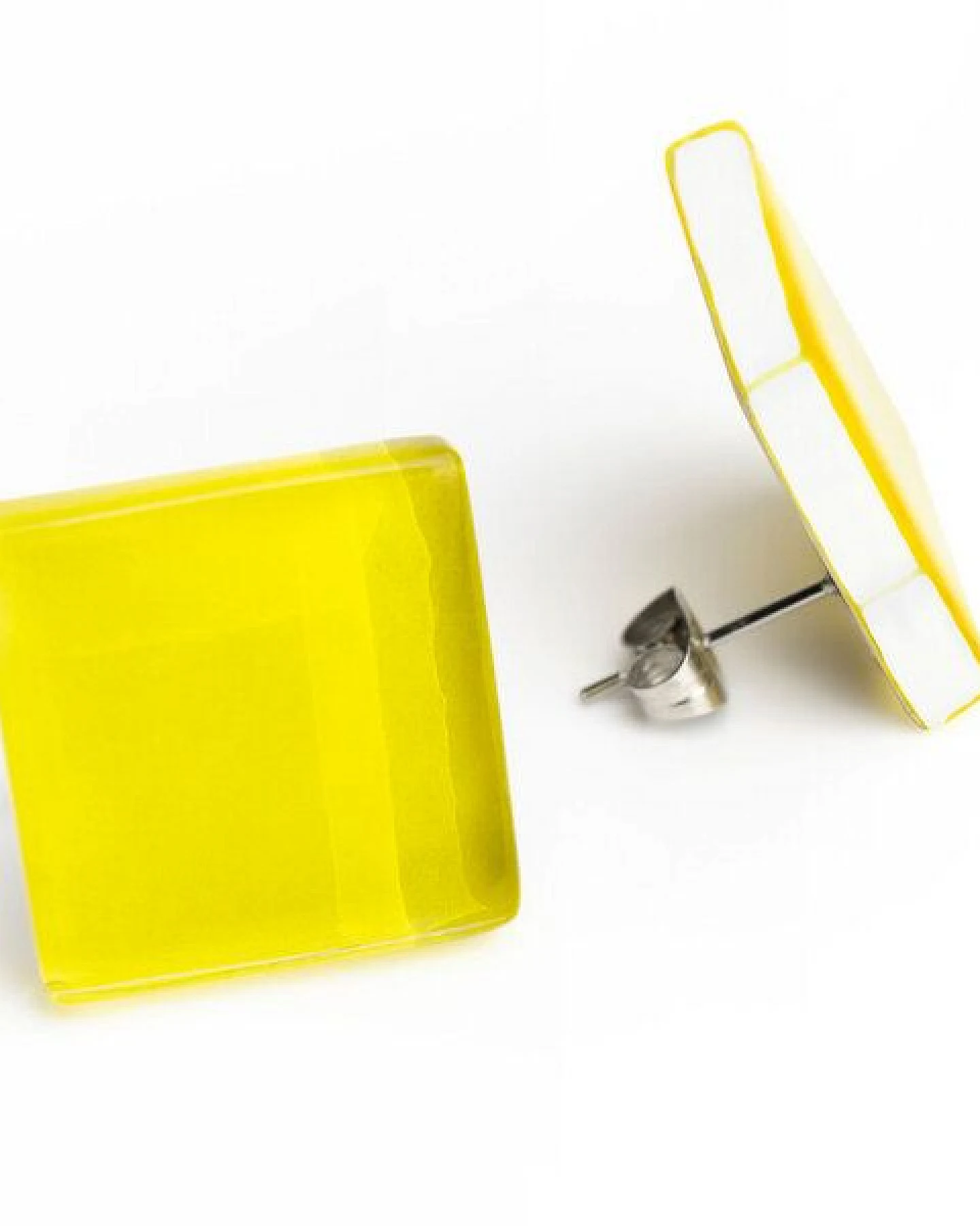 ALEXASCHA Auffällige Statement Ohrringe aus Glas – Ansicht 2