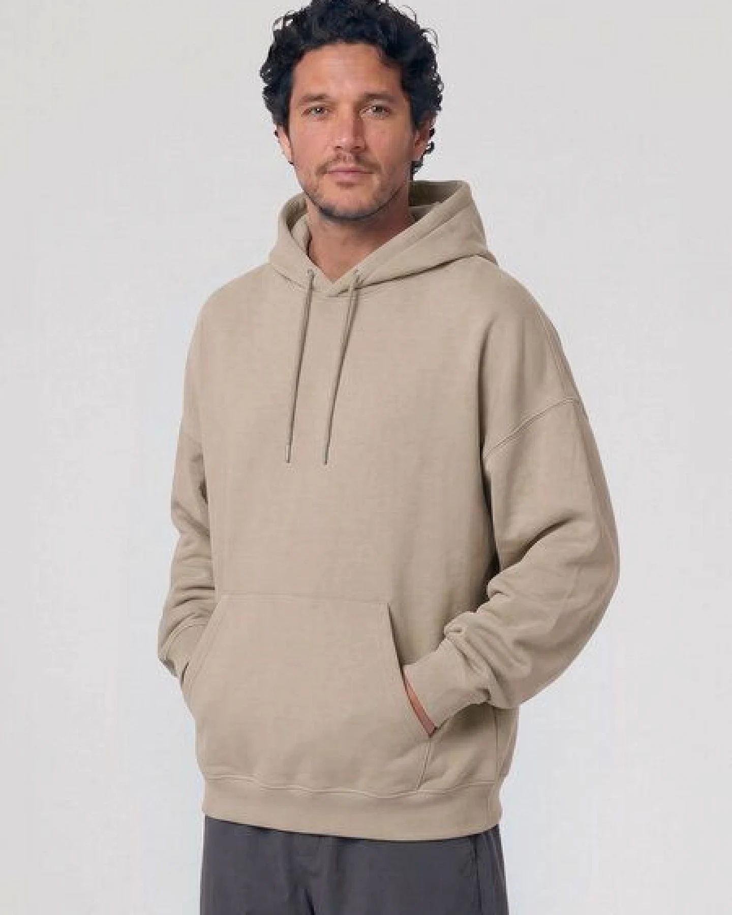 glore Basics Basic Hoodie mit Kordeln - Toni - aus Bio-Baumwolle – Ansicht 3