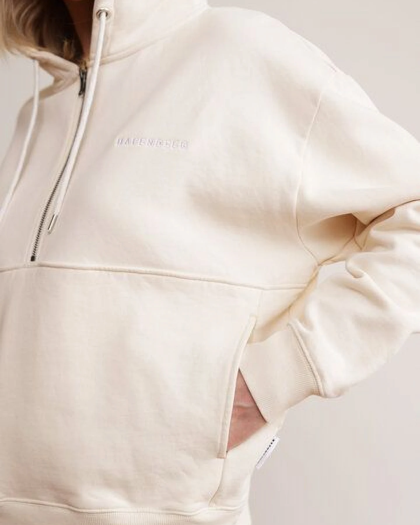 HAFENDIEB LOGO STICK ZIPHOOD – Ansicht 2