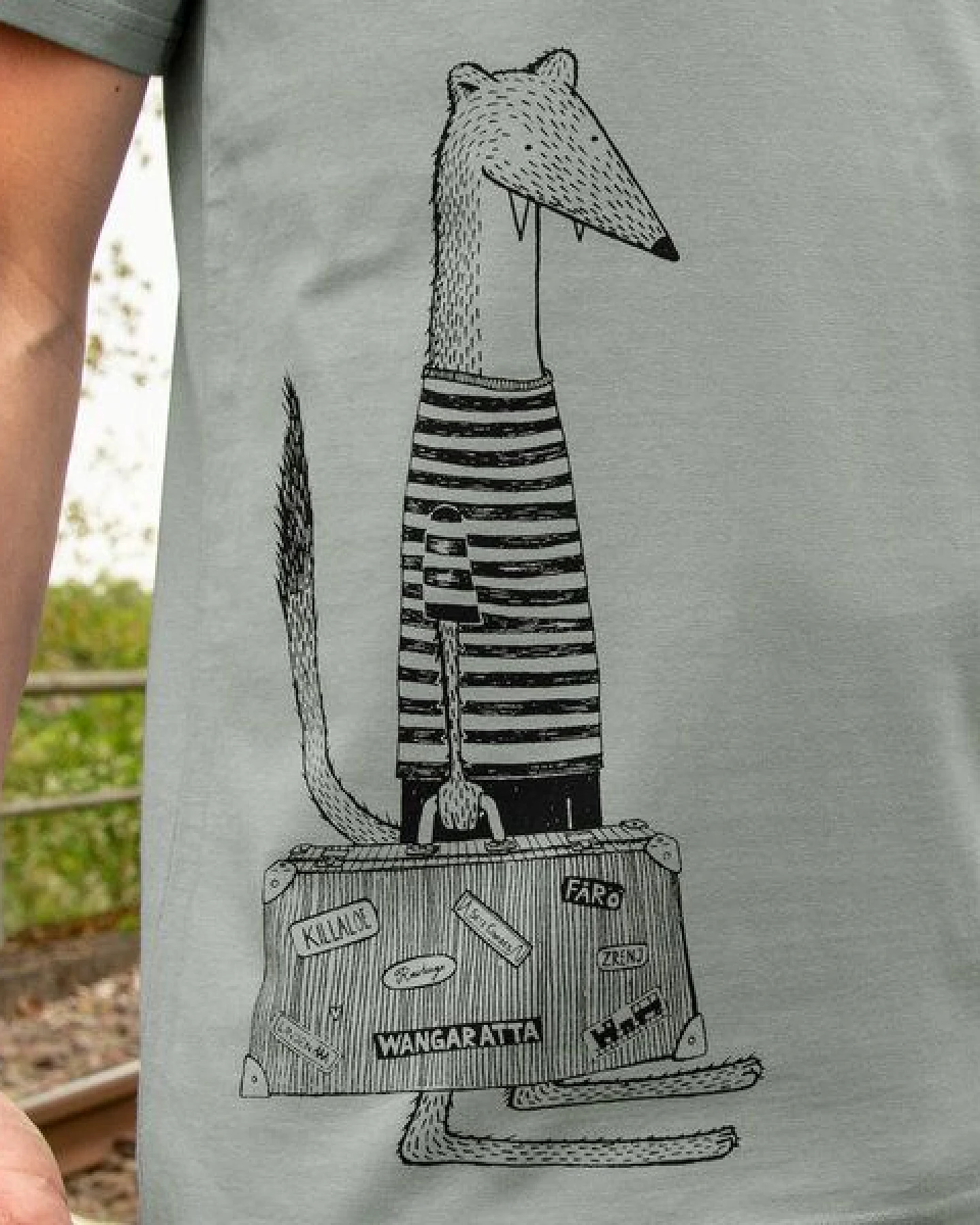 Cmig Reisewiesel T-Shirt für Herren – Ansicht 2