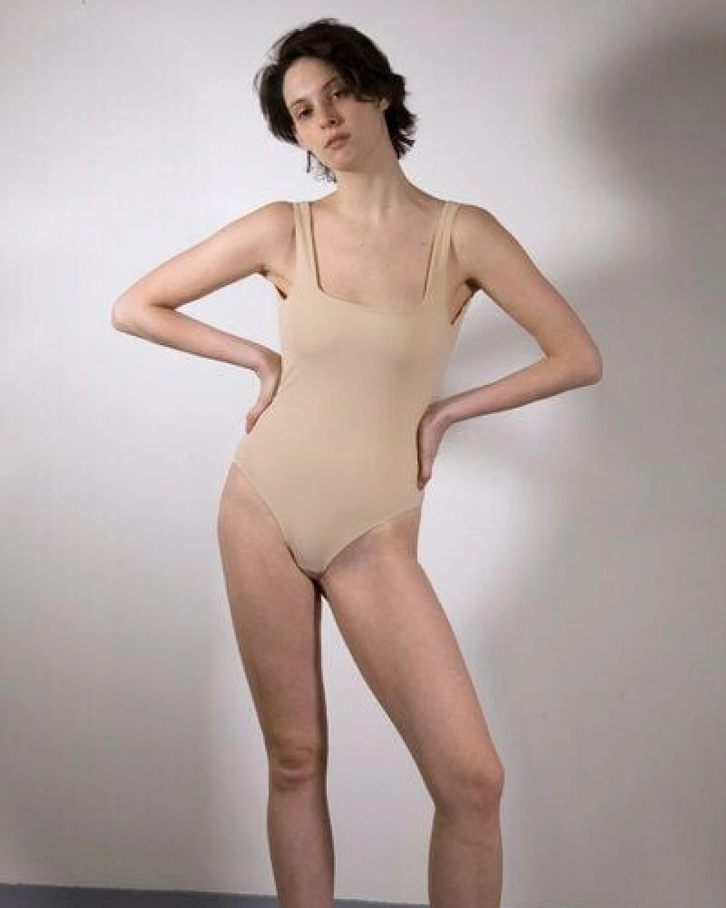 RENDL Swimsuit No.16 - schlichter Badeanzug mit geraden Trägern – Ansicht 4