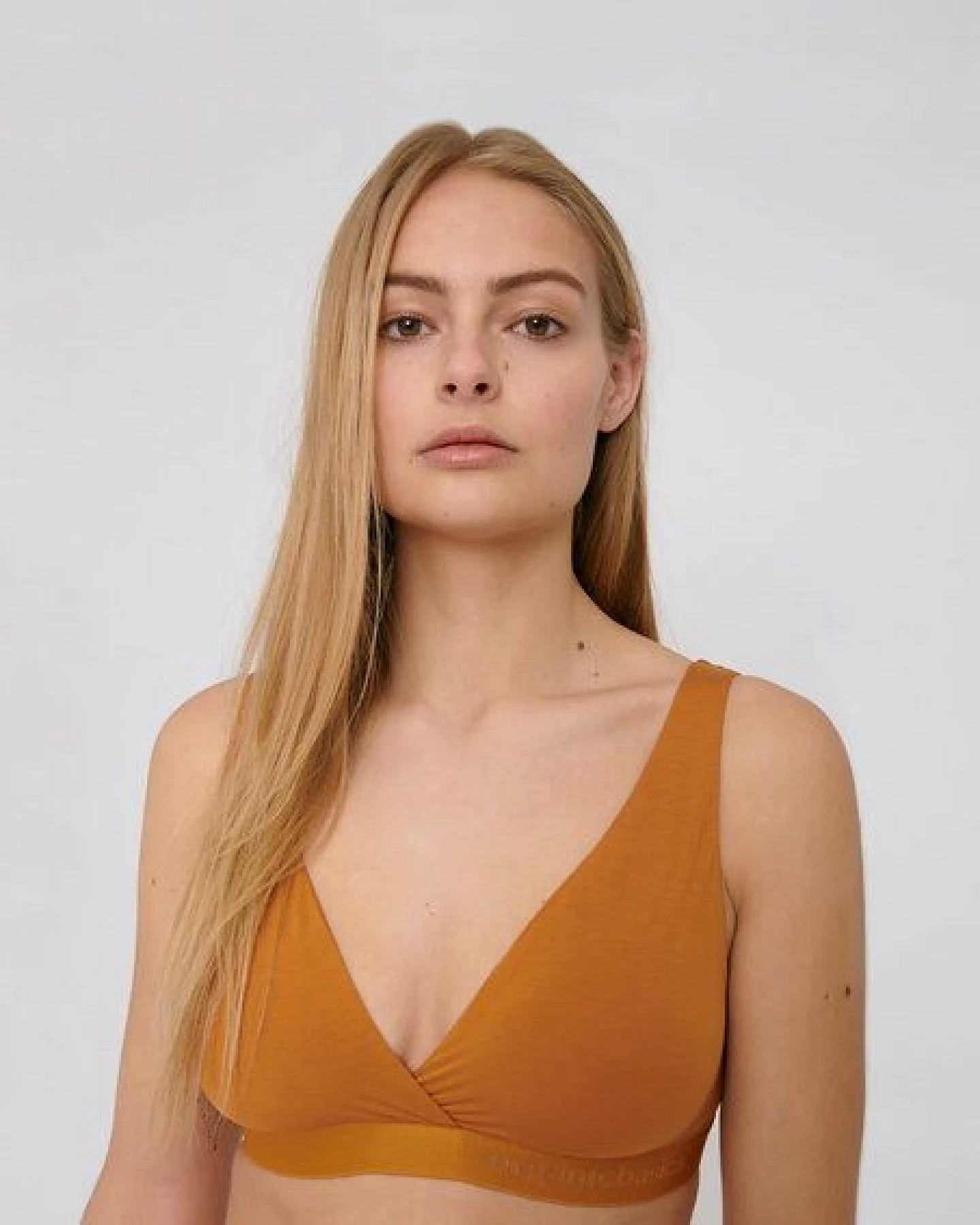 Organic Basics Bügelloser BH - Tencel Lite Basic Bralette – Ansicht 2