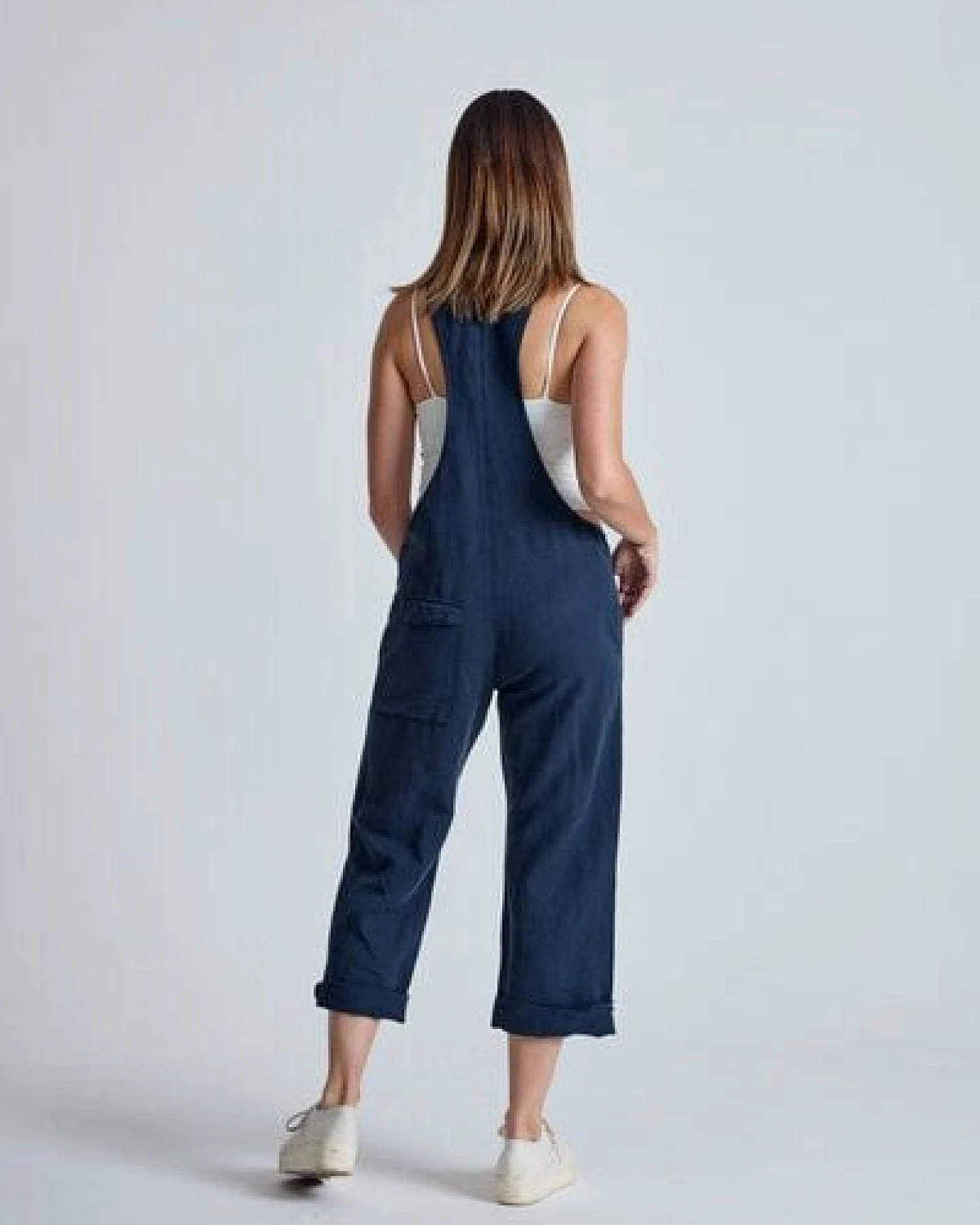 Flax and Loom Leinen Latzhose Mary Lou – Ansicht 3