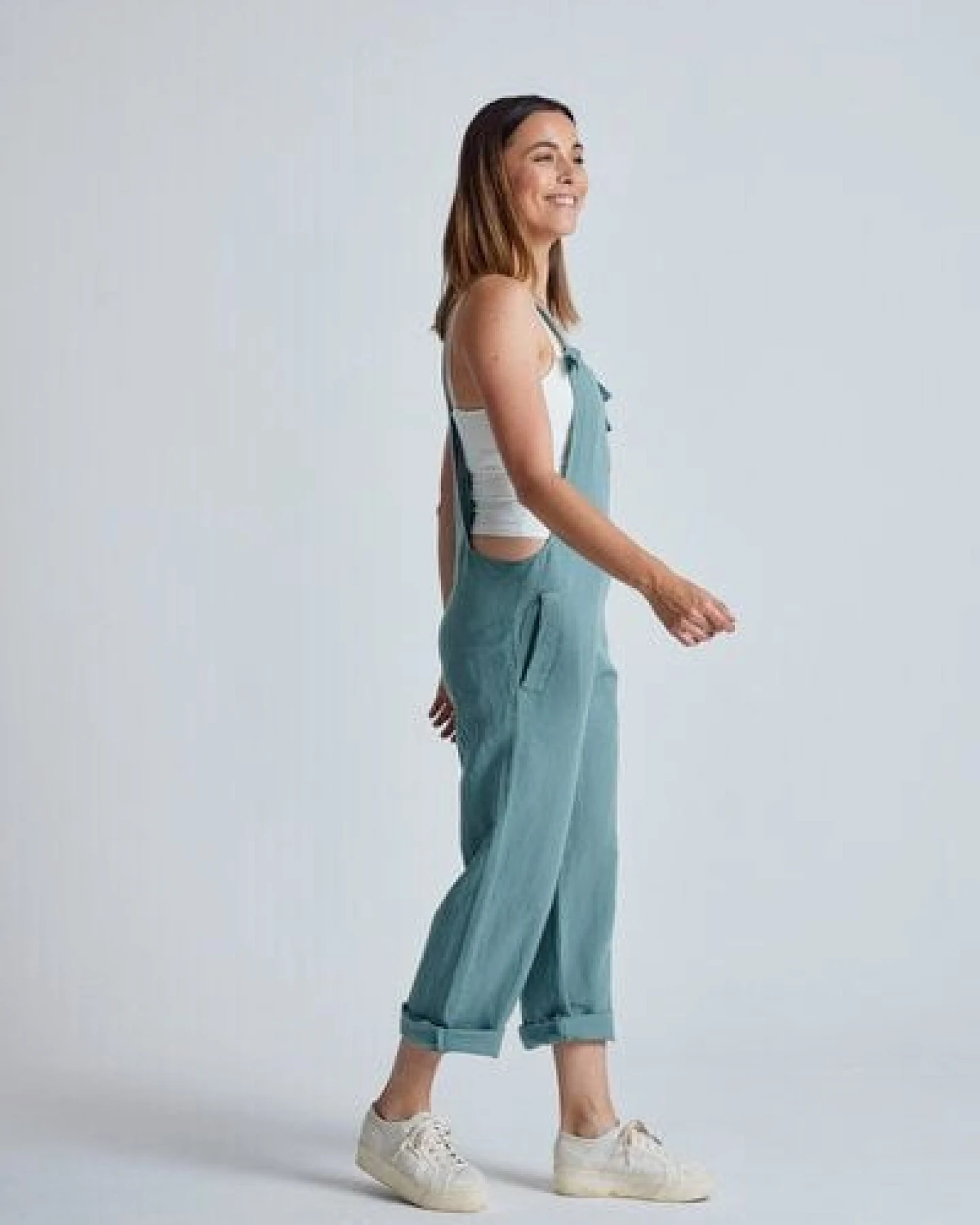 Flax and Loom Leinen Latzhose Mary Lou – Ansicht 3