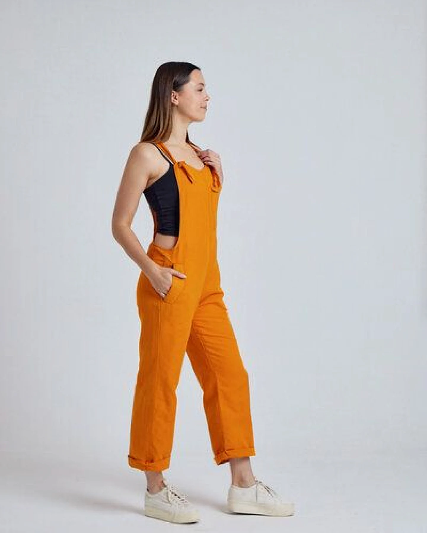 Flax and Loom Leinen Latzhose Mary Lou – Ansicht 2