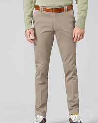 Braun (taupe)