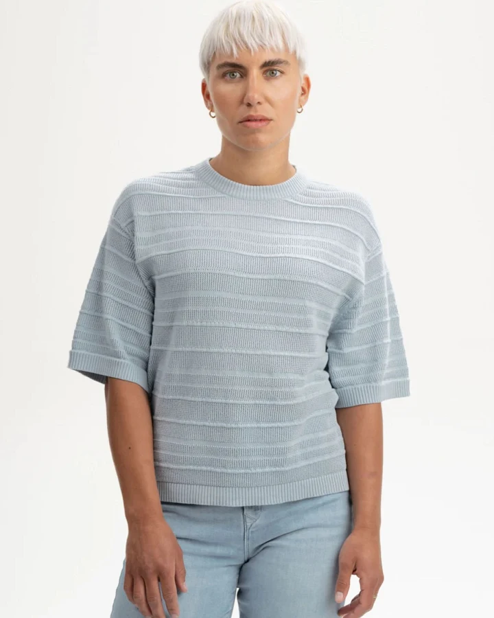 Blau