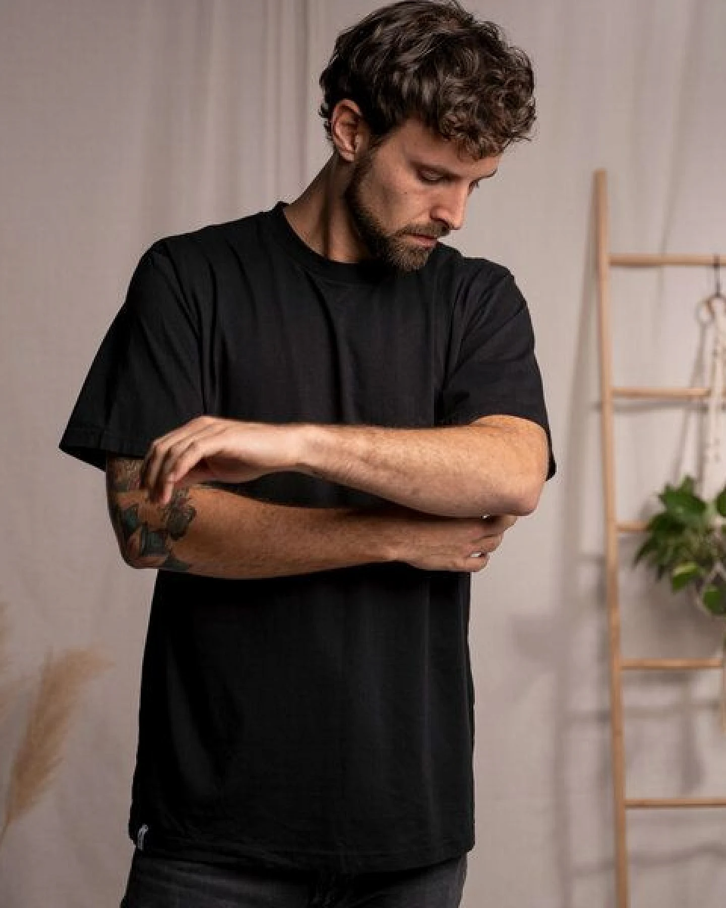 Vresh Clothing Vred - Oversized unisex T-Shirt aus Biobaumwolle – Ansicht 3