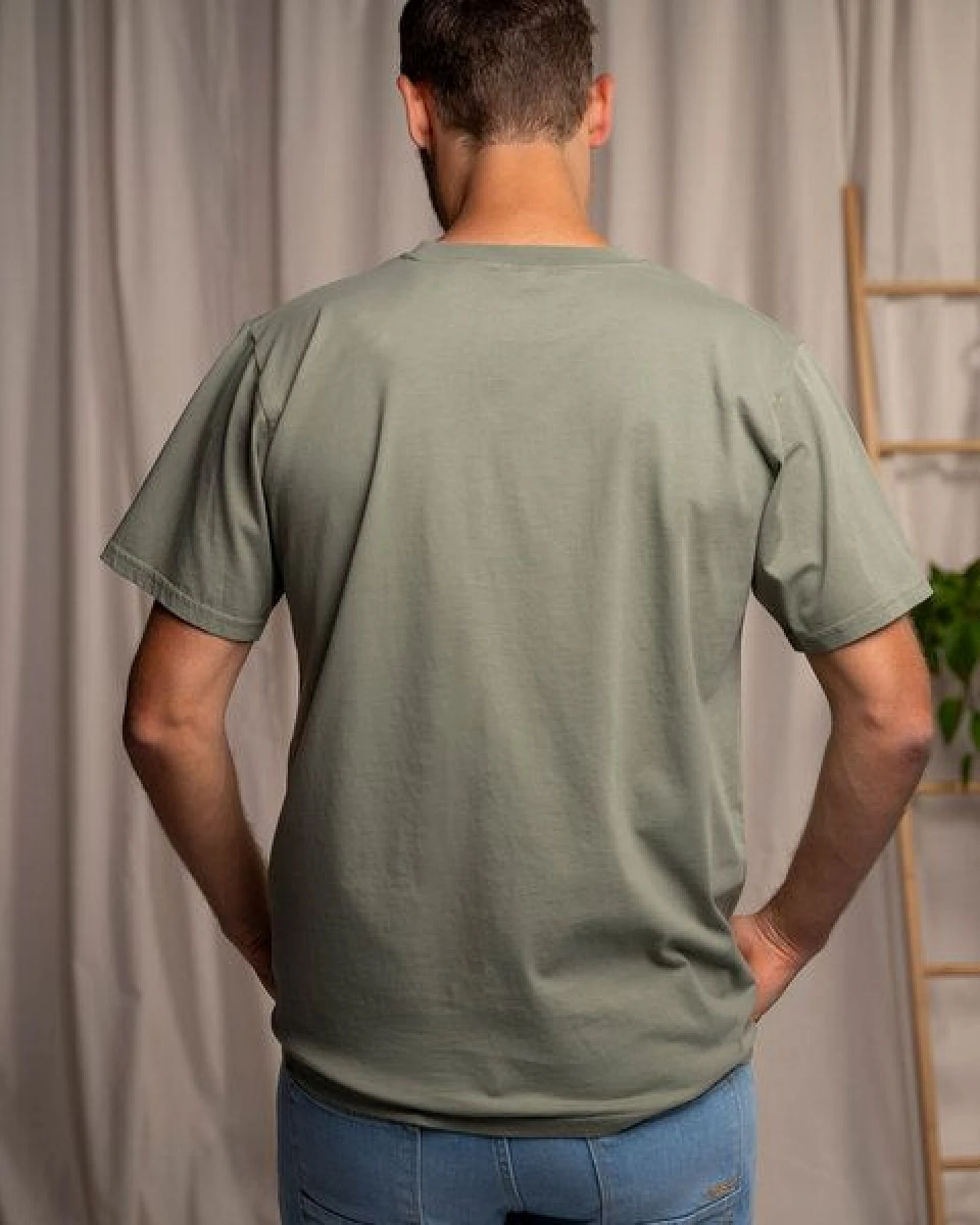 Vresh Clothing Vred - Oversized unisex T-Shirt aus Biobaumwolle – Ansicht 2