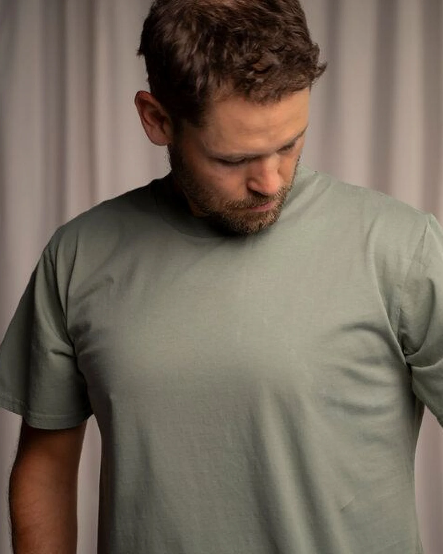 Vresh Clothing Vred - Oversized unisex T-Shirt aus Biobaumwolle – Ansicht 4