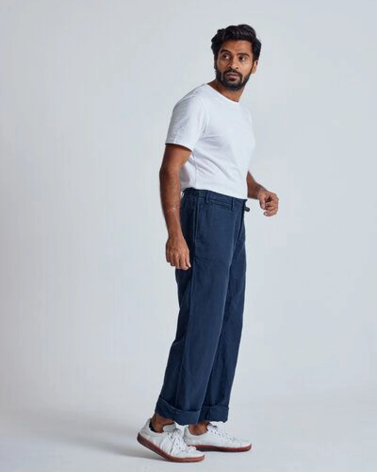 Flax and Loom Leinen Chino Relaxed Fit Modell: Bird – Ansicht 2