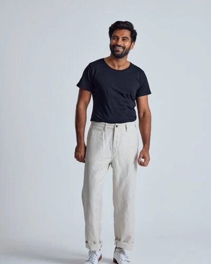Produktseite: Flax and Loom Leinen Chino Relaxed Fit Modell: Bird