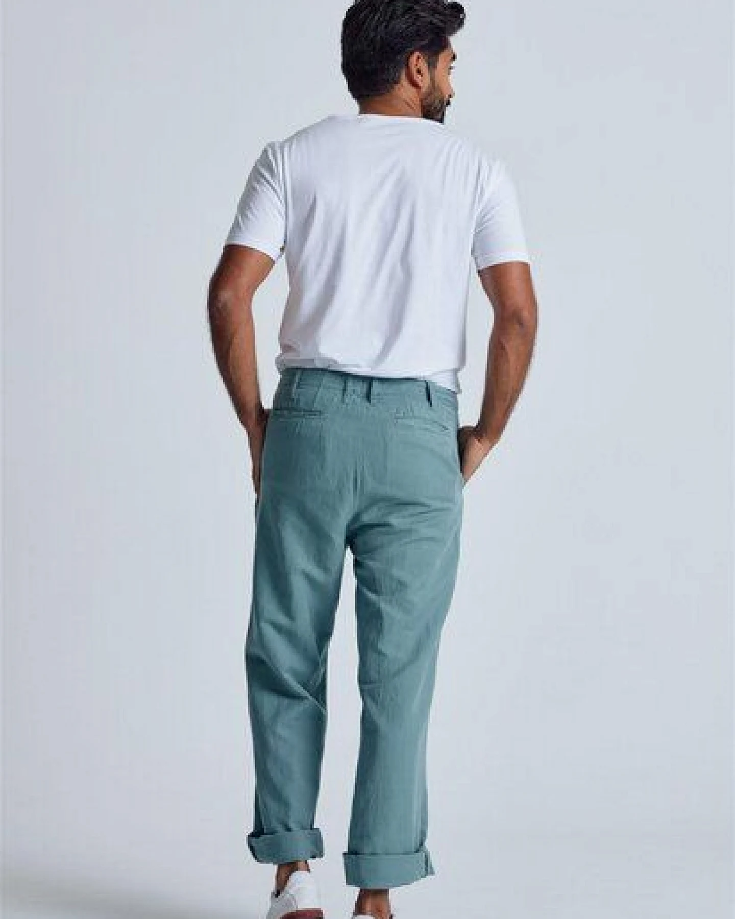 Flax and Loom Leinen Chino Relaxed Fit Modell: Bird – Ansicht 3