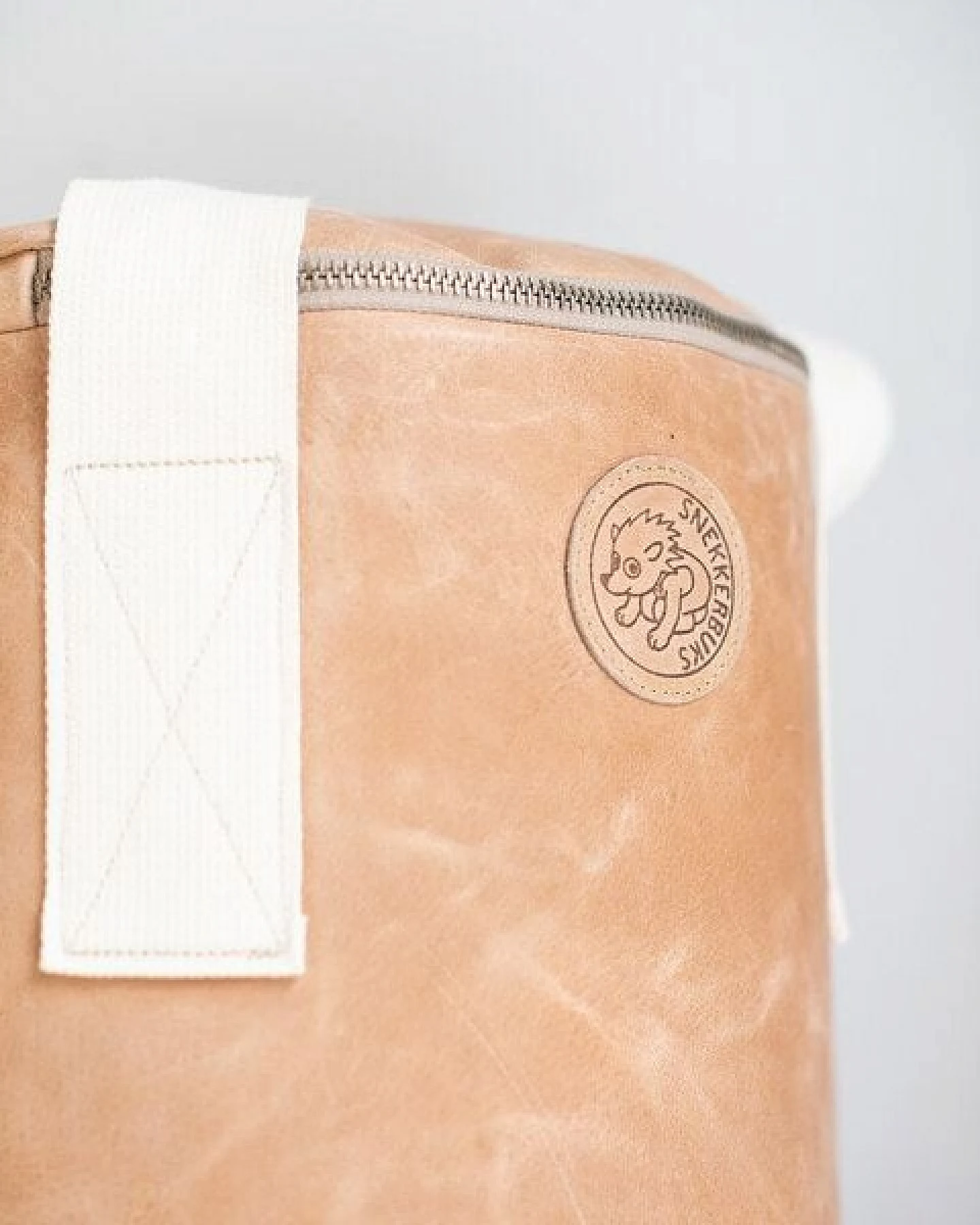 Snekkerbuks Handgearbeiteter Boxsack aus Leder – Ansicht 4