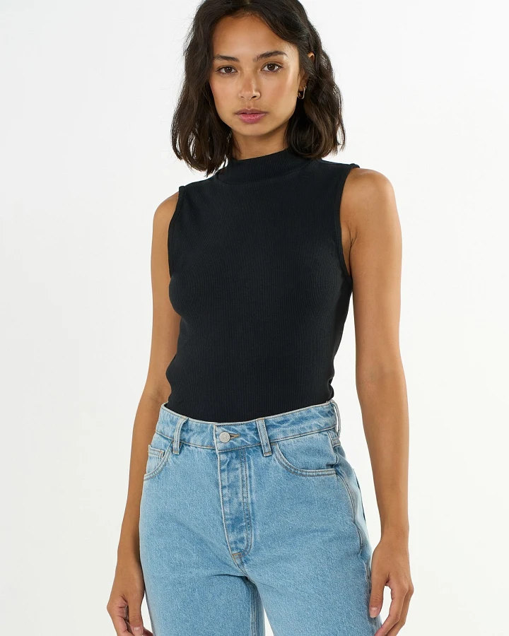 Top Rib High Neck