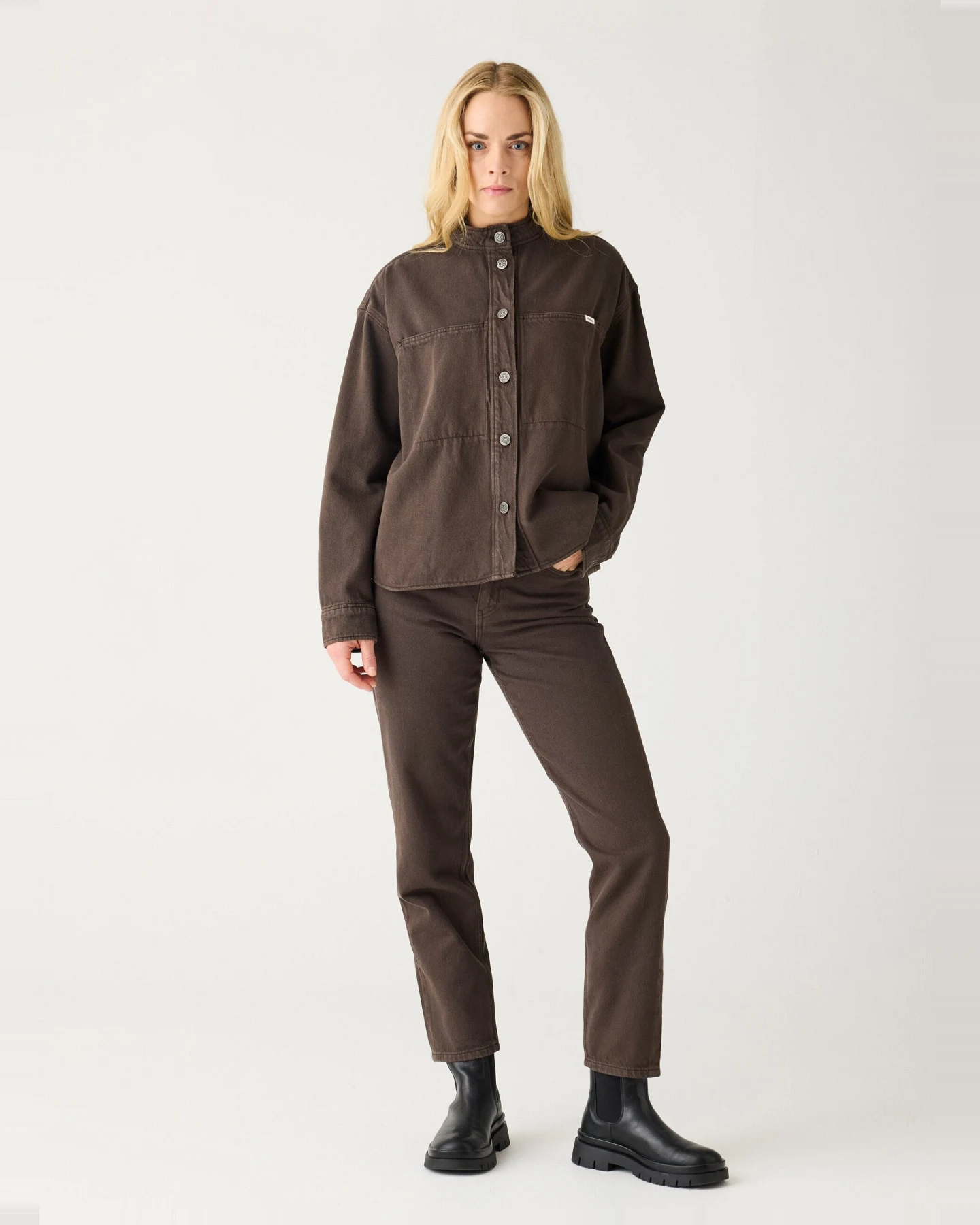 KnowledgeCotton Apparel Damen vegan Hose Stella Slim Twill Chocolate Torte – Ansicht 2